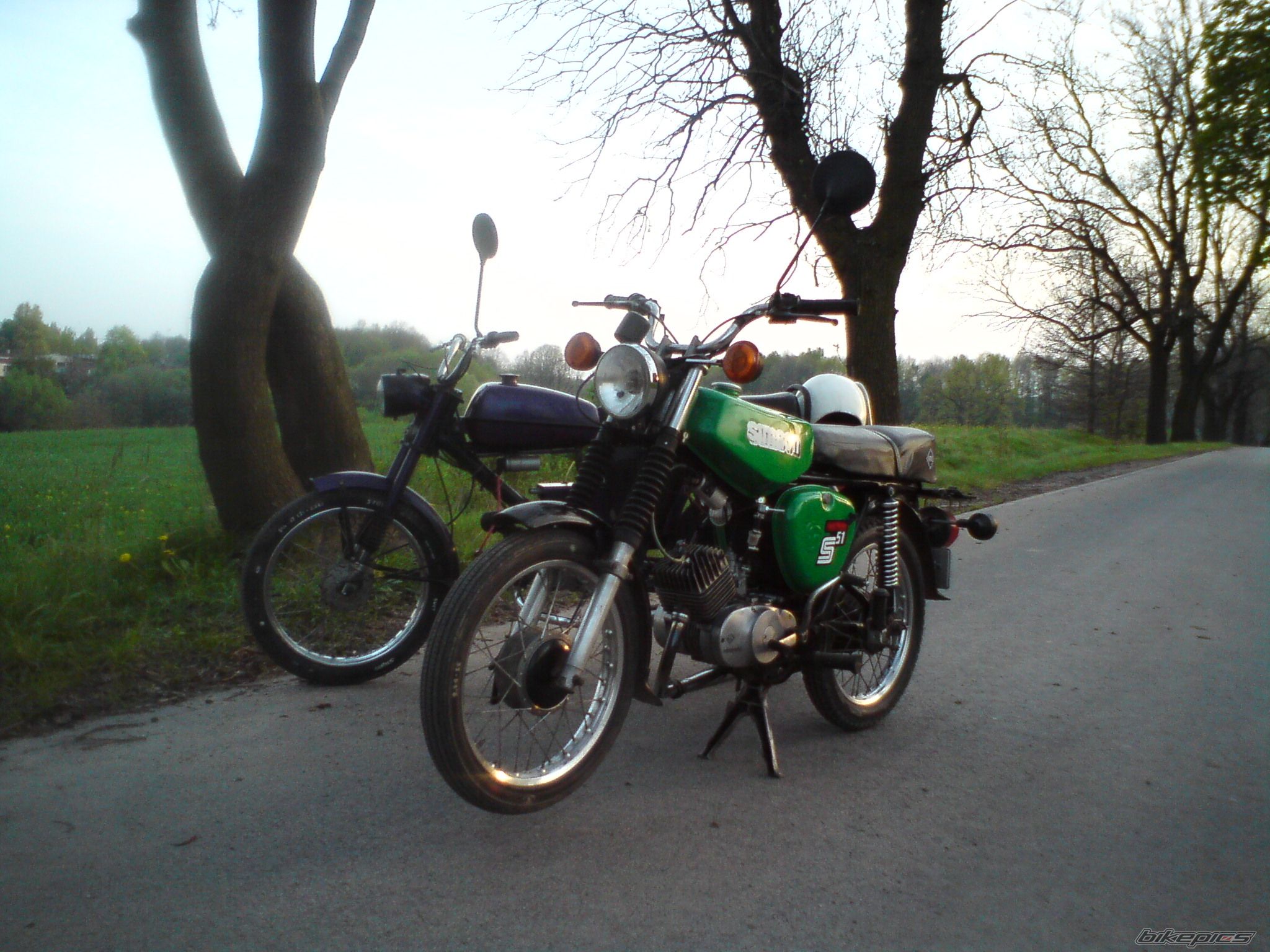 Photo 2427577