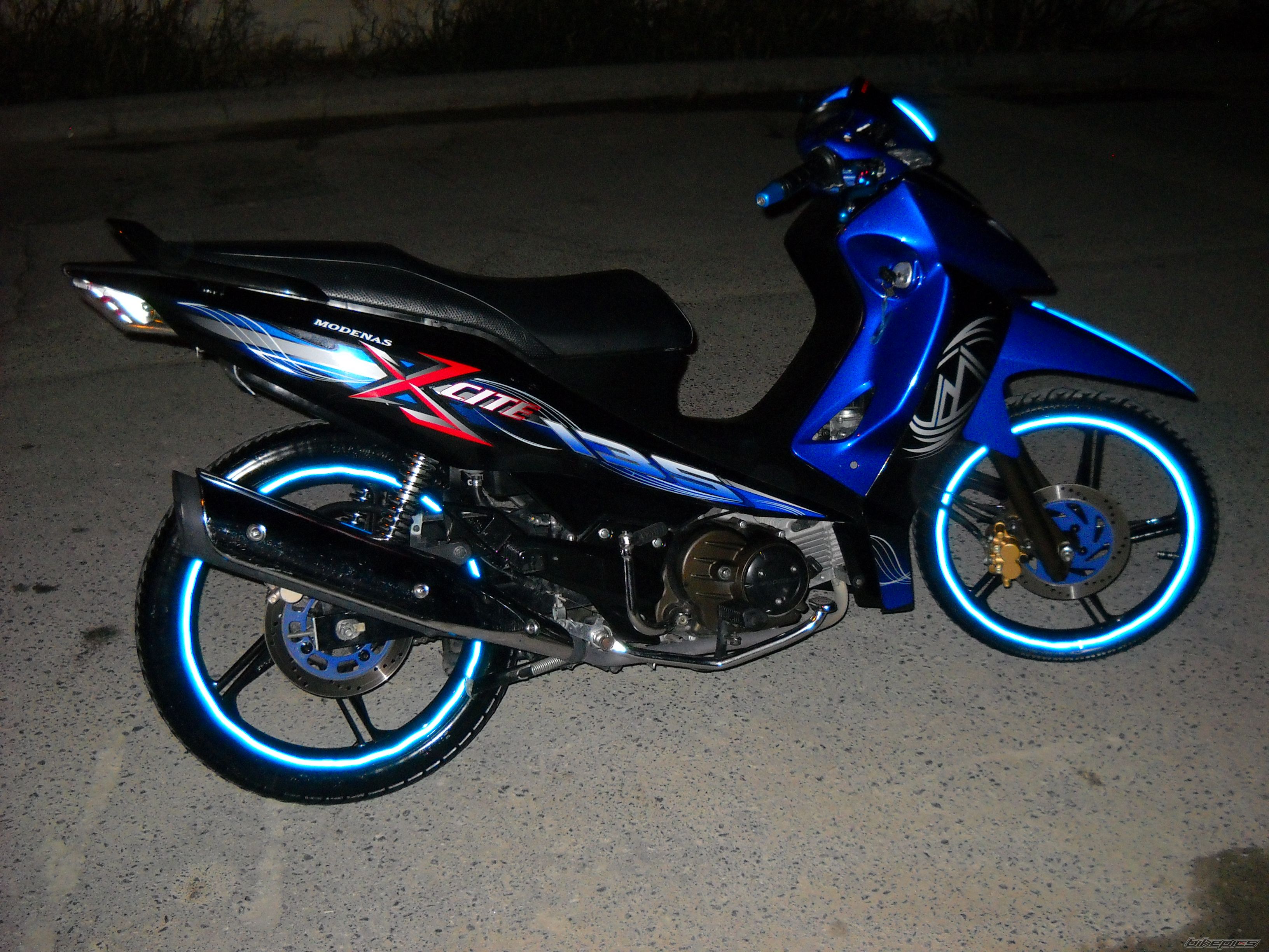 Photo 2427690