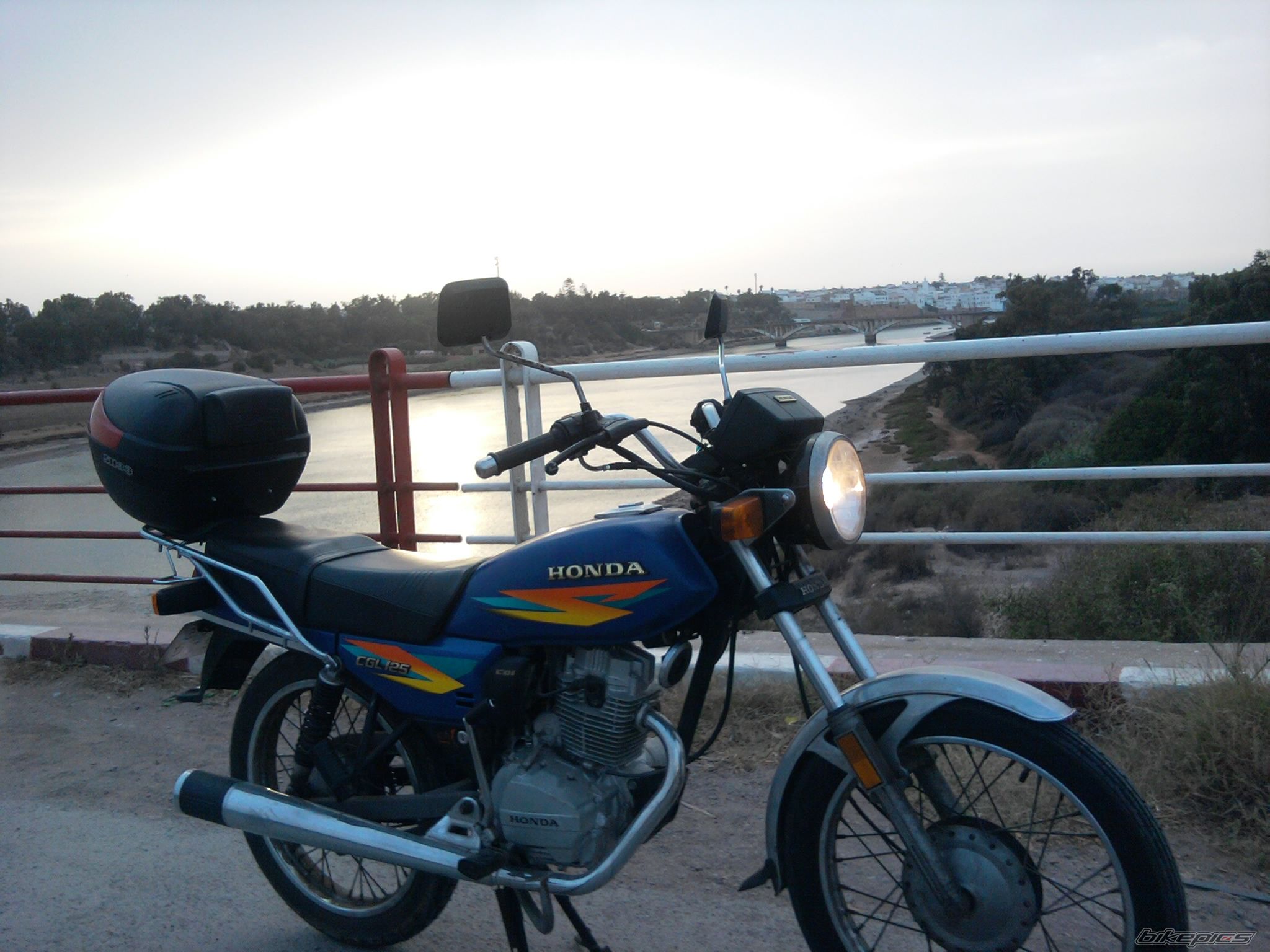Photo 2427825