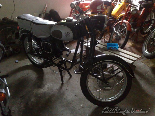 Photo 2428039