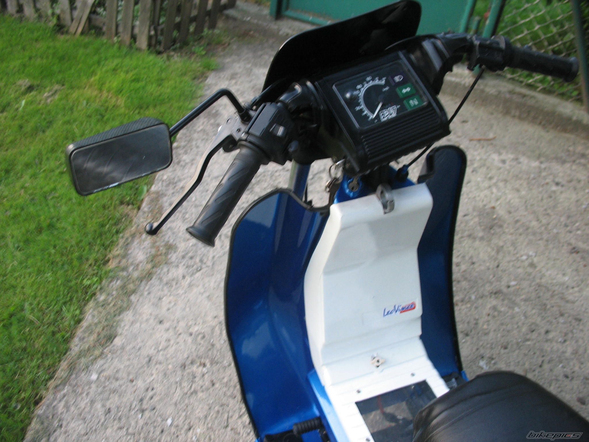 Photo 2428225