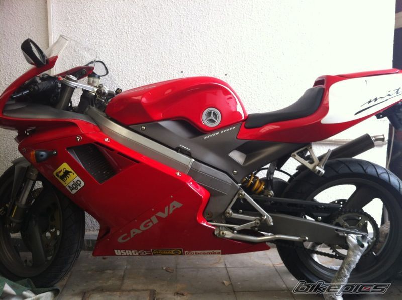 Photo 2428454