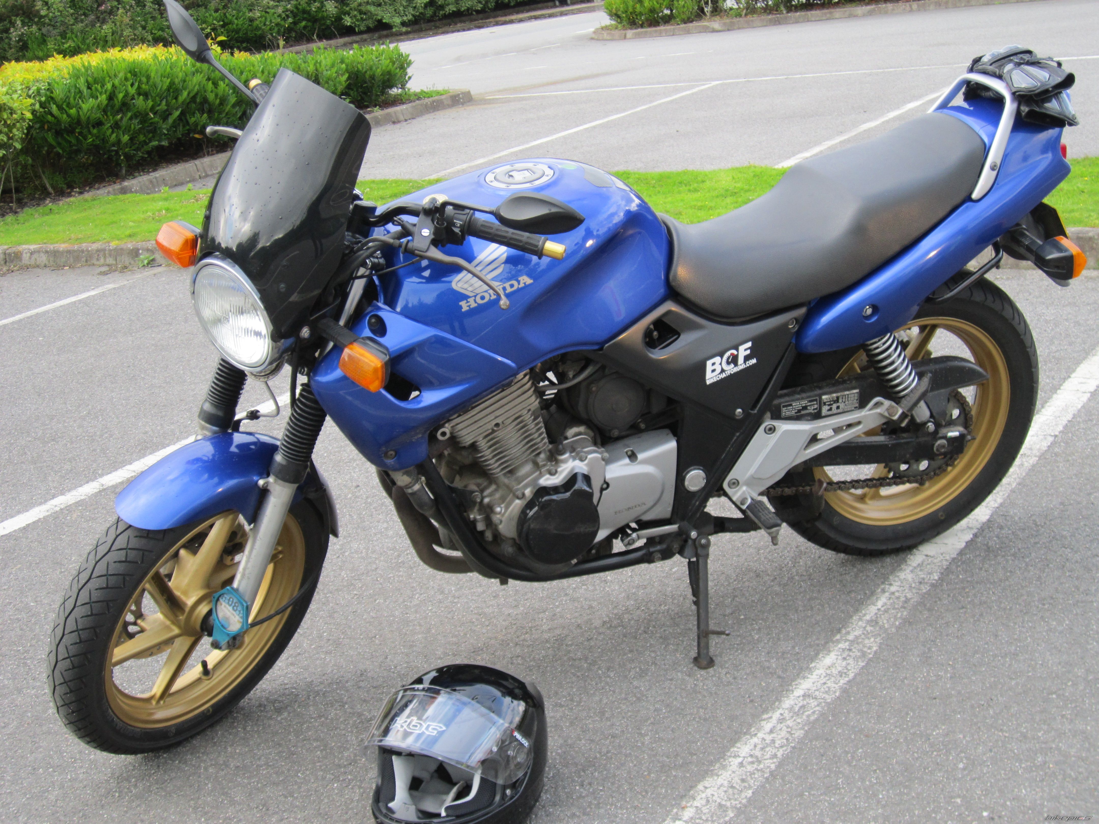 Photo 2428557