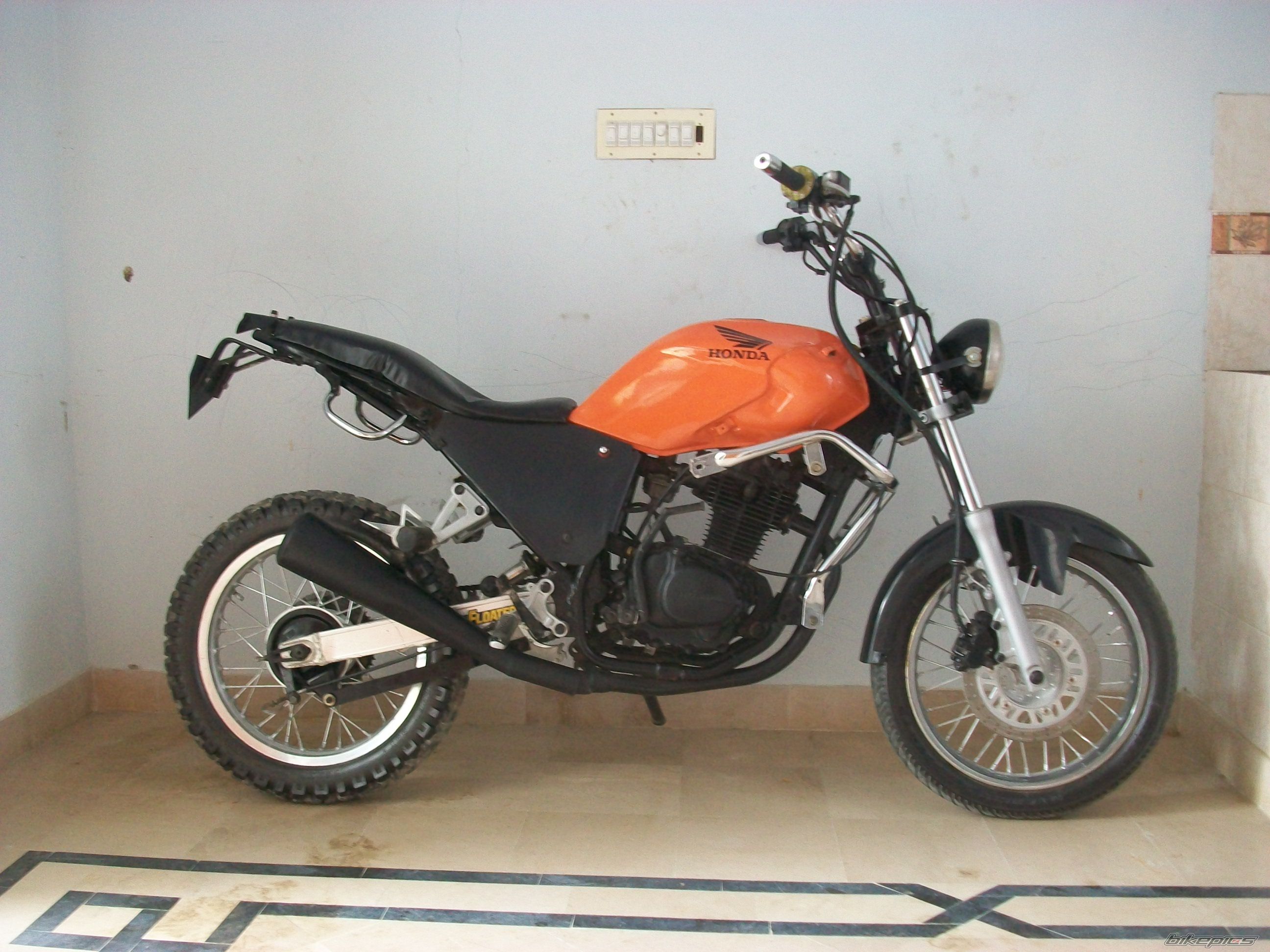 Photo 2428565