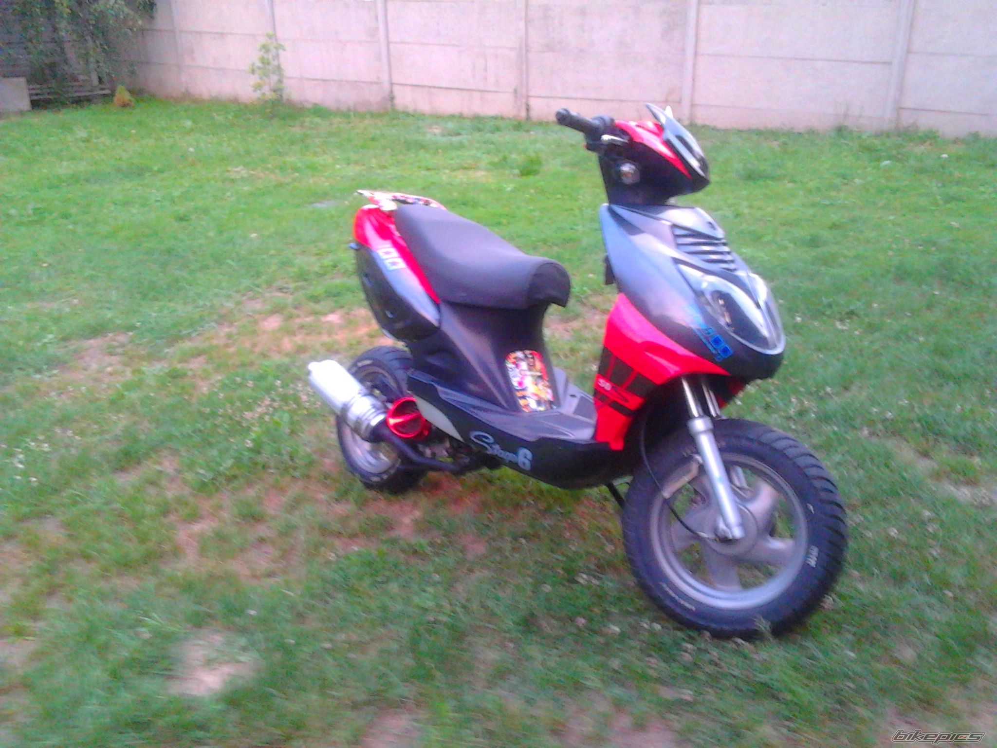 Photo 2428588