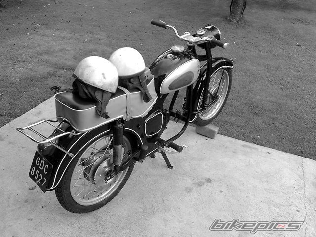 Photo 2428796