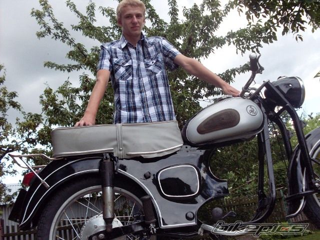 Photo 2428815