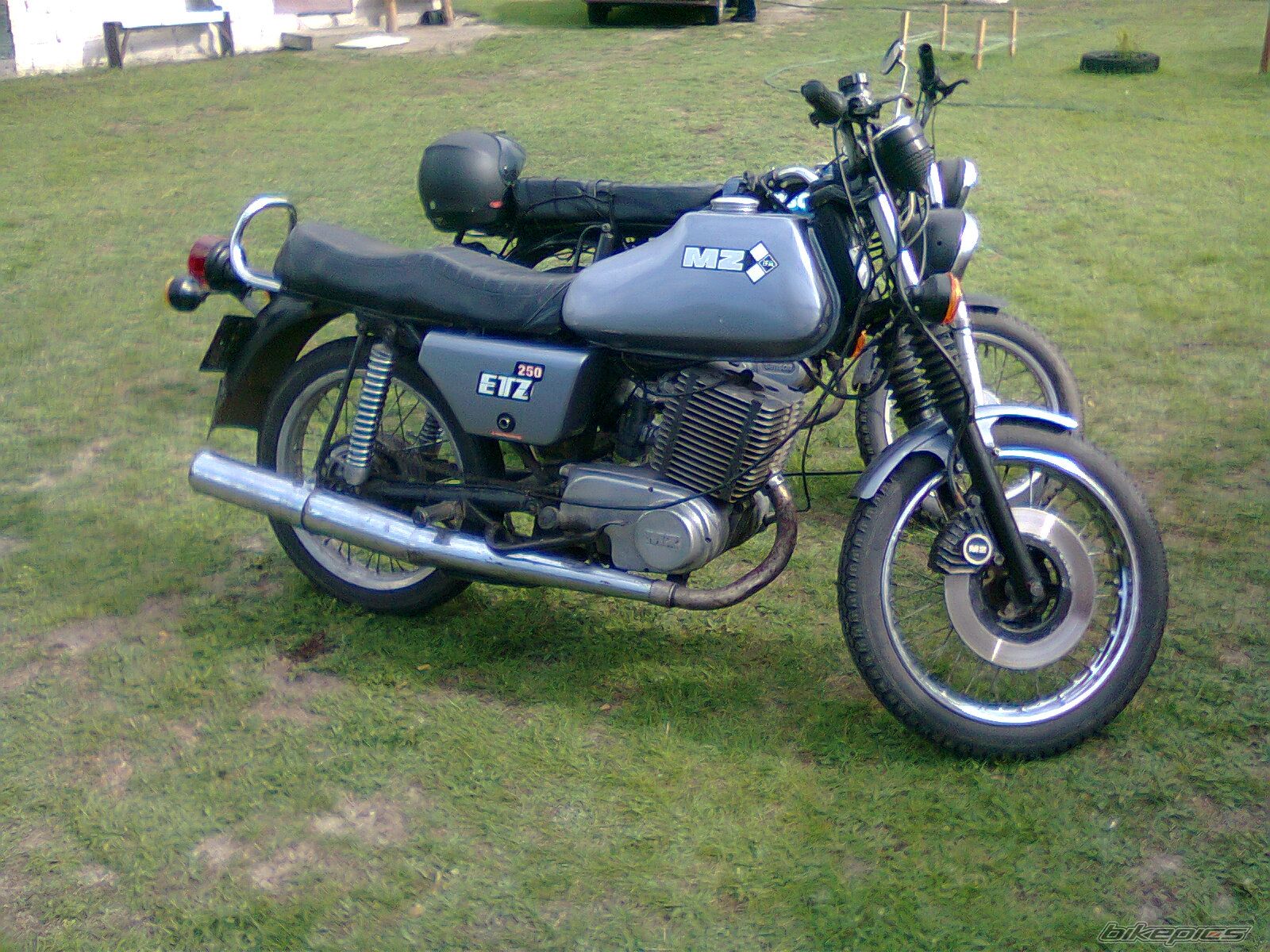 Photo 2428841