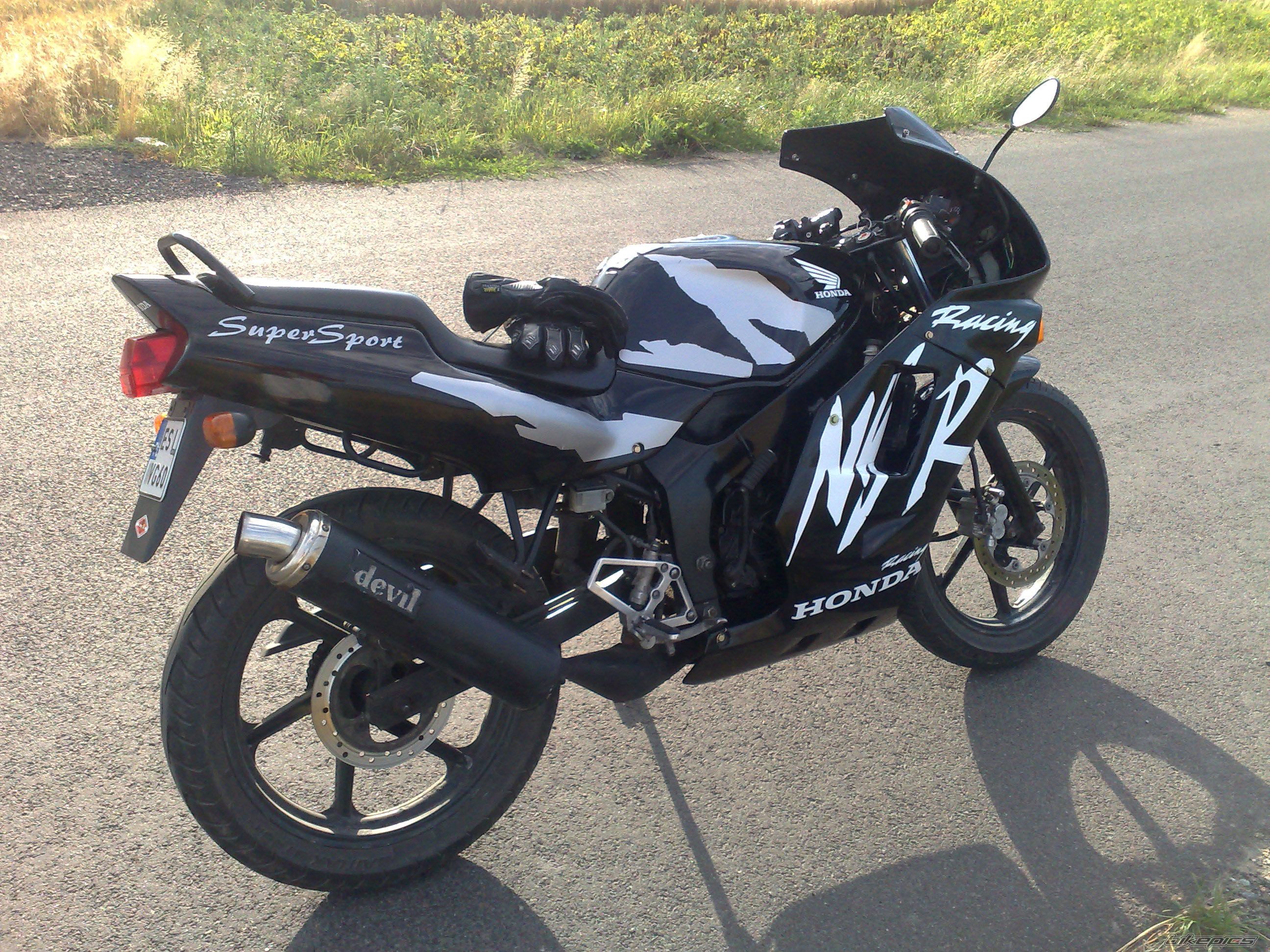 Photo 2429120