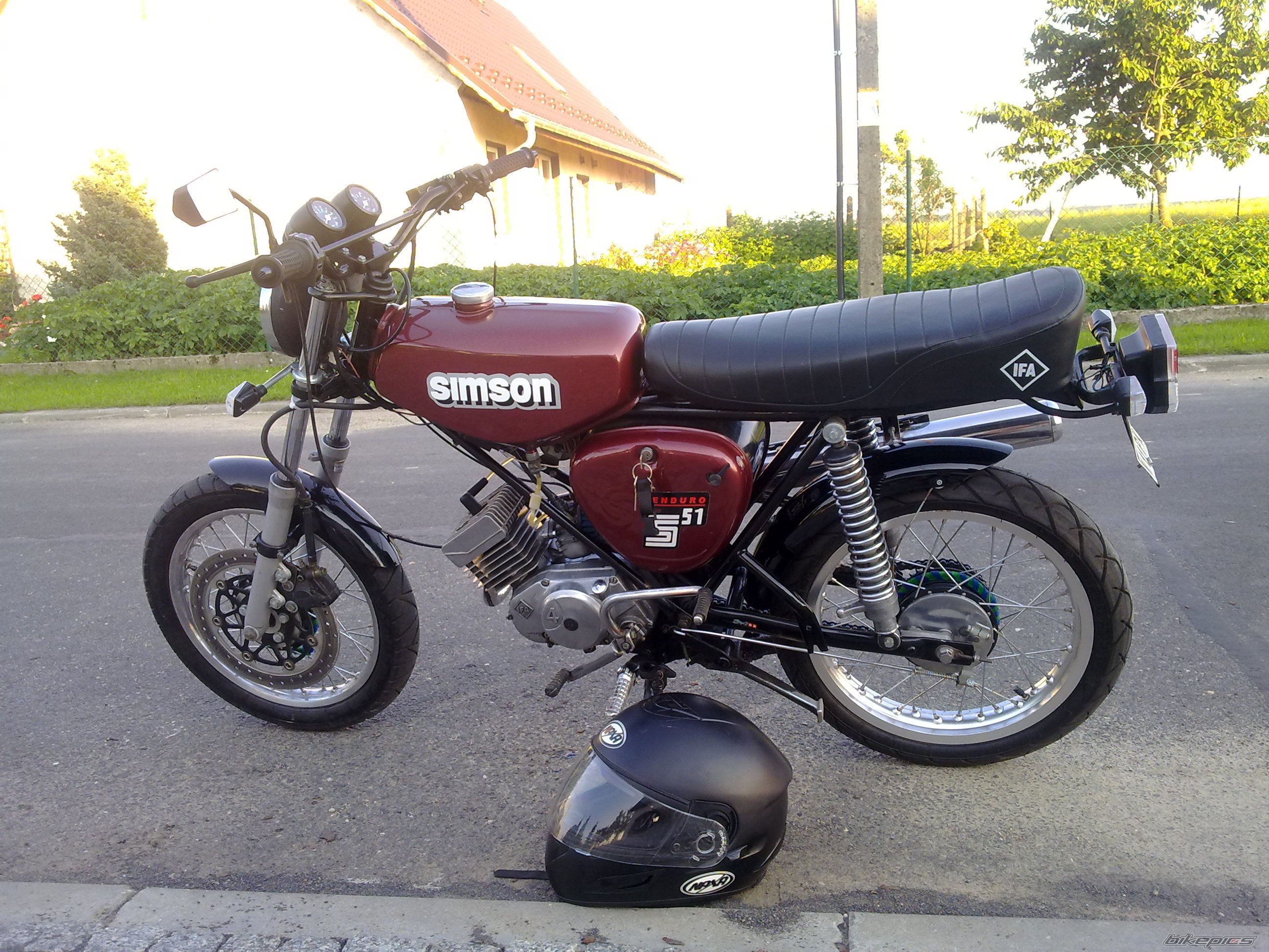 Photo 2429246