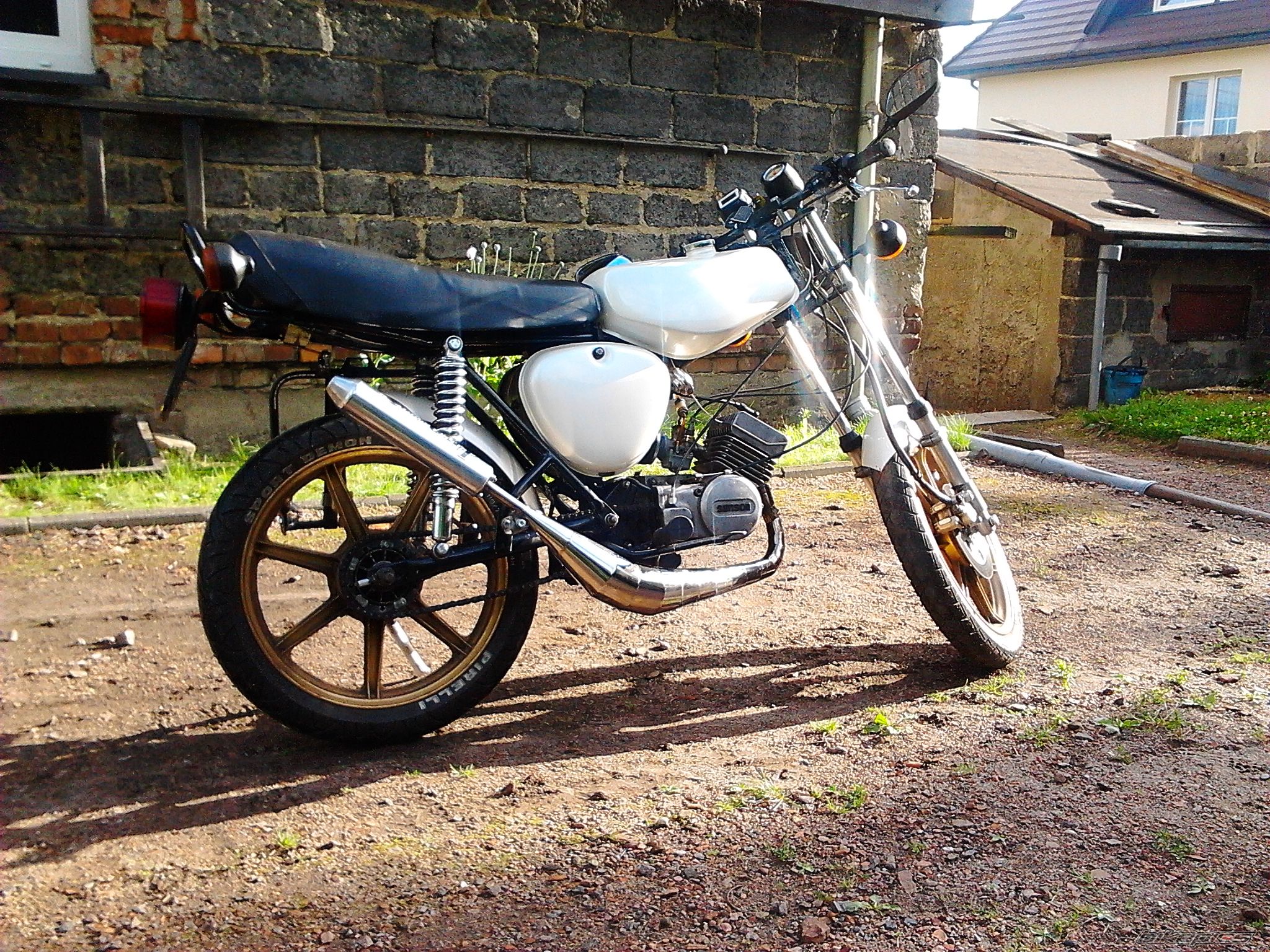 Photo 2429554