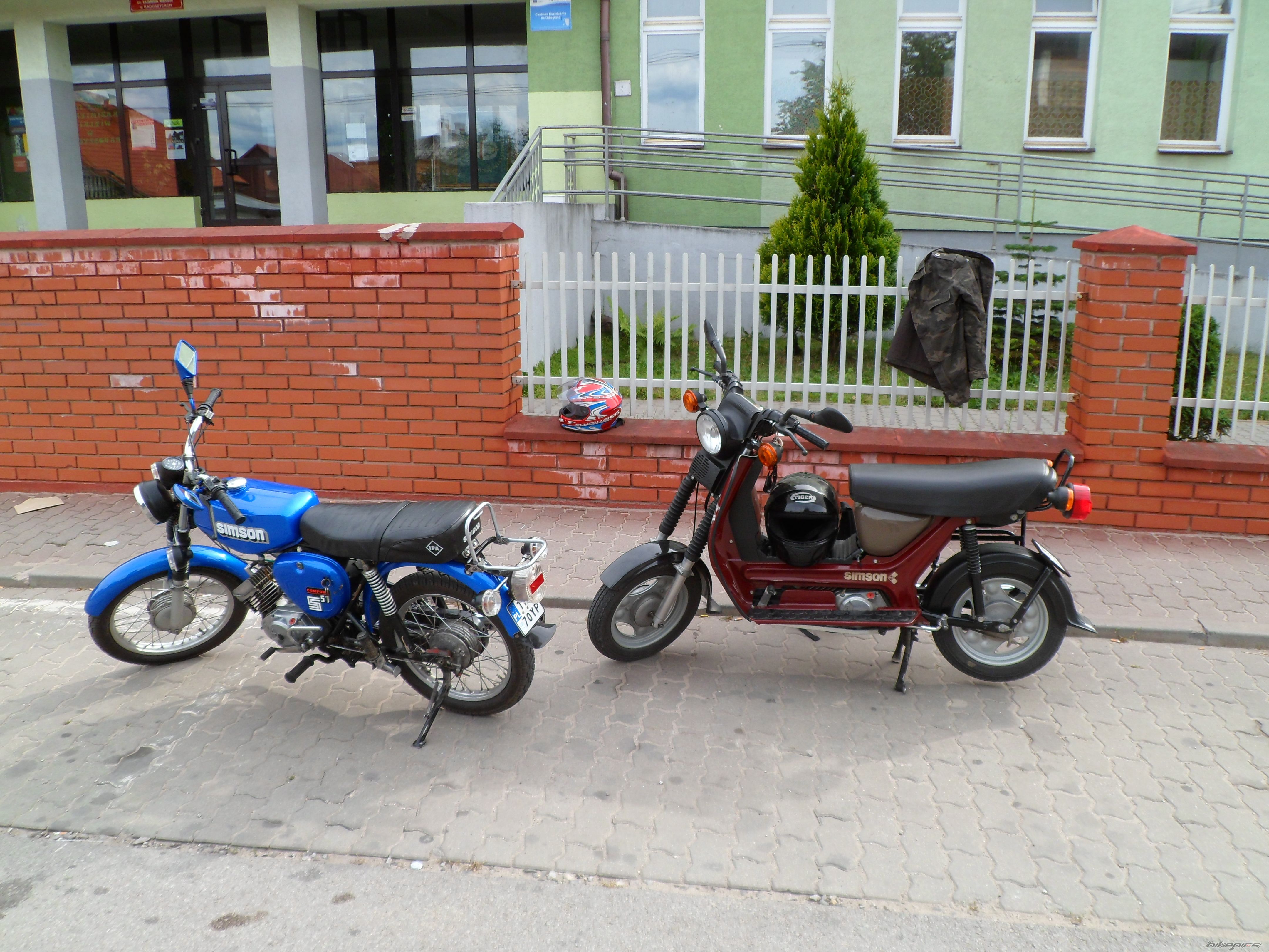 Photo 2429580