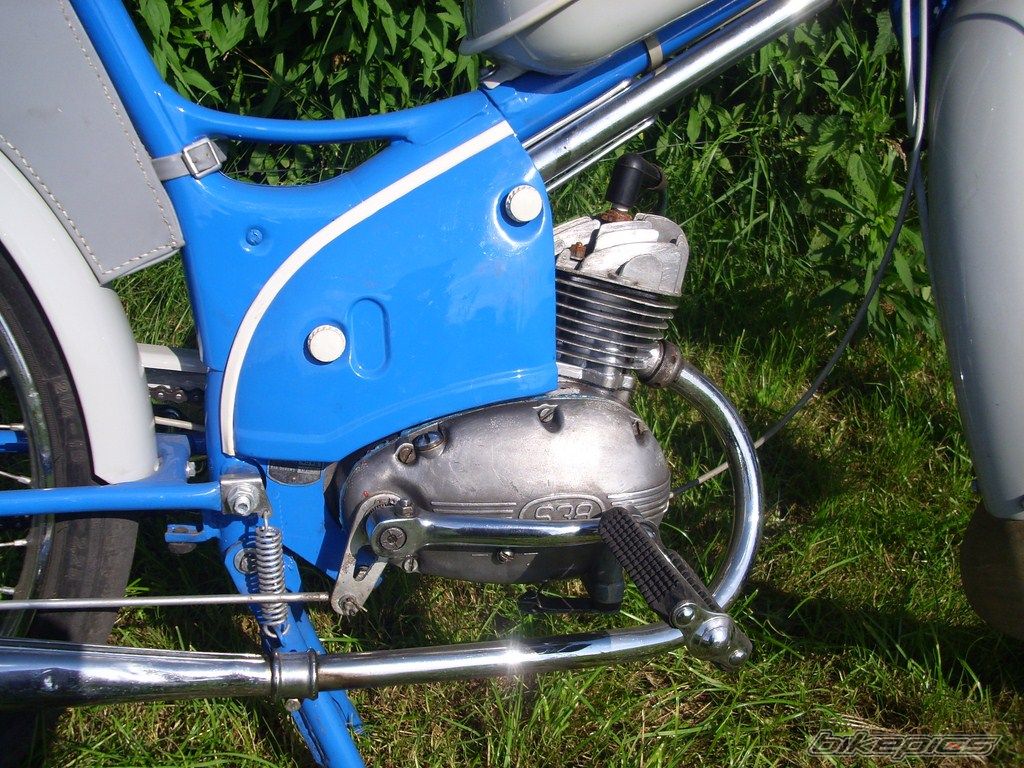 Photo 2430772