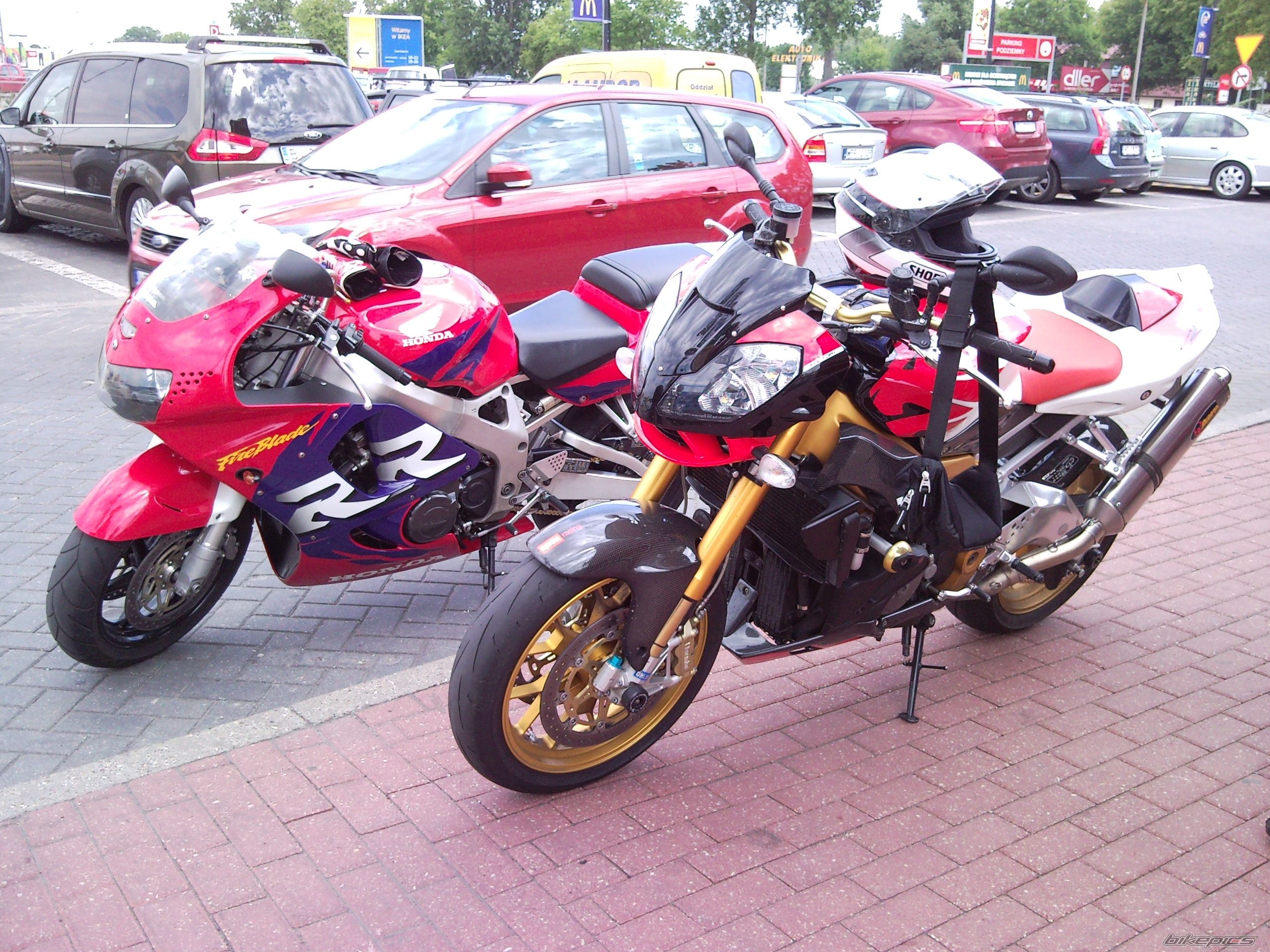 Photo 2432093