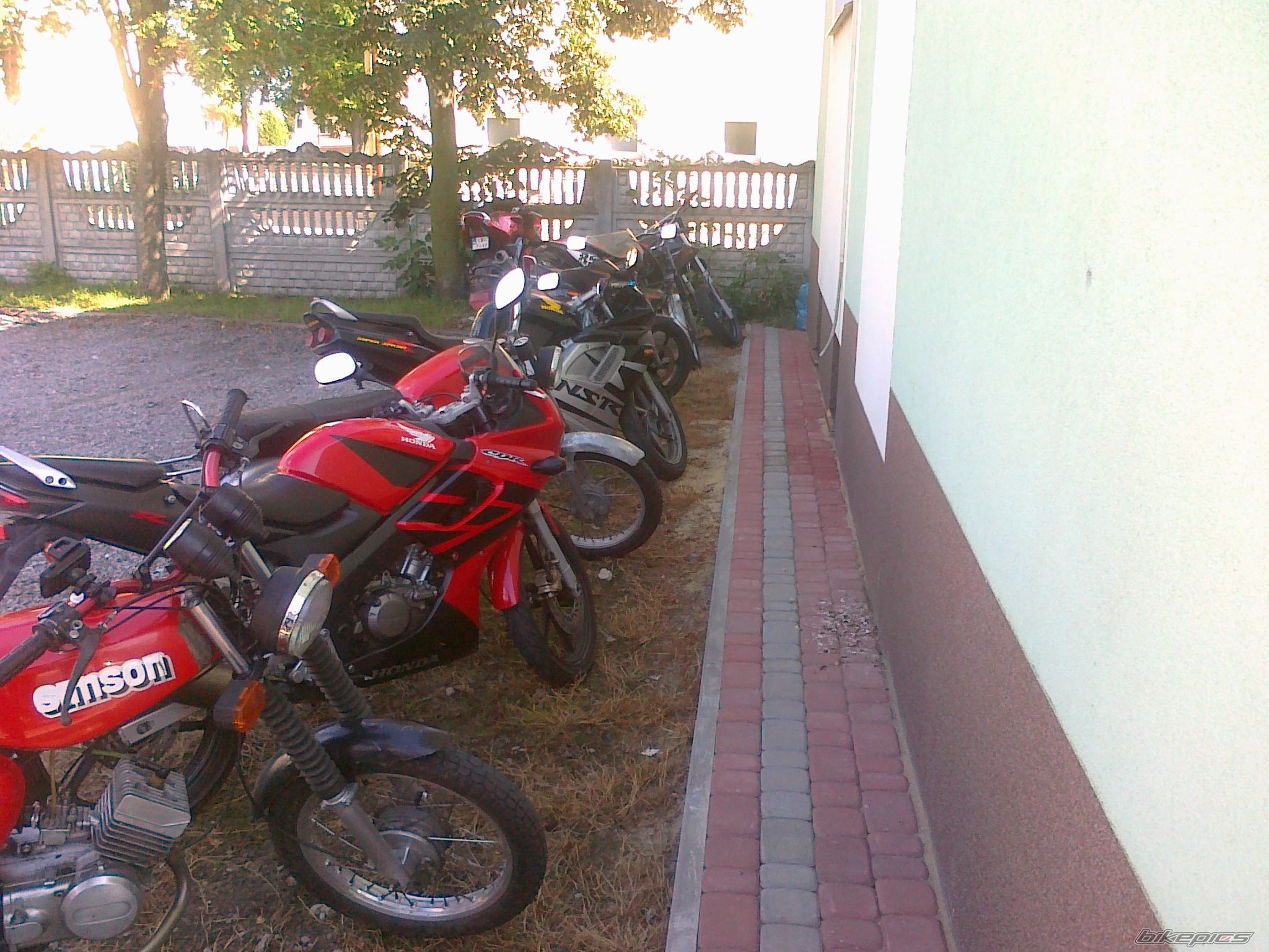 Photo 2432374