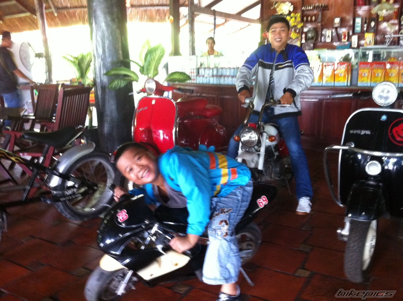 Photo 2432376