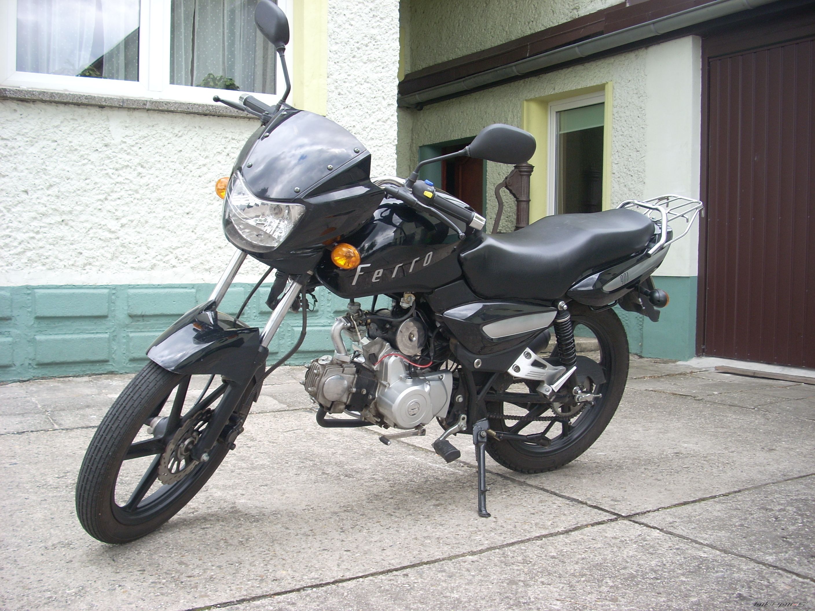 Photo 2432402