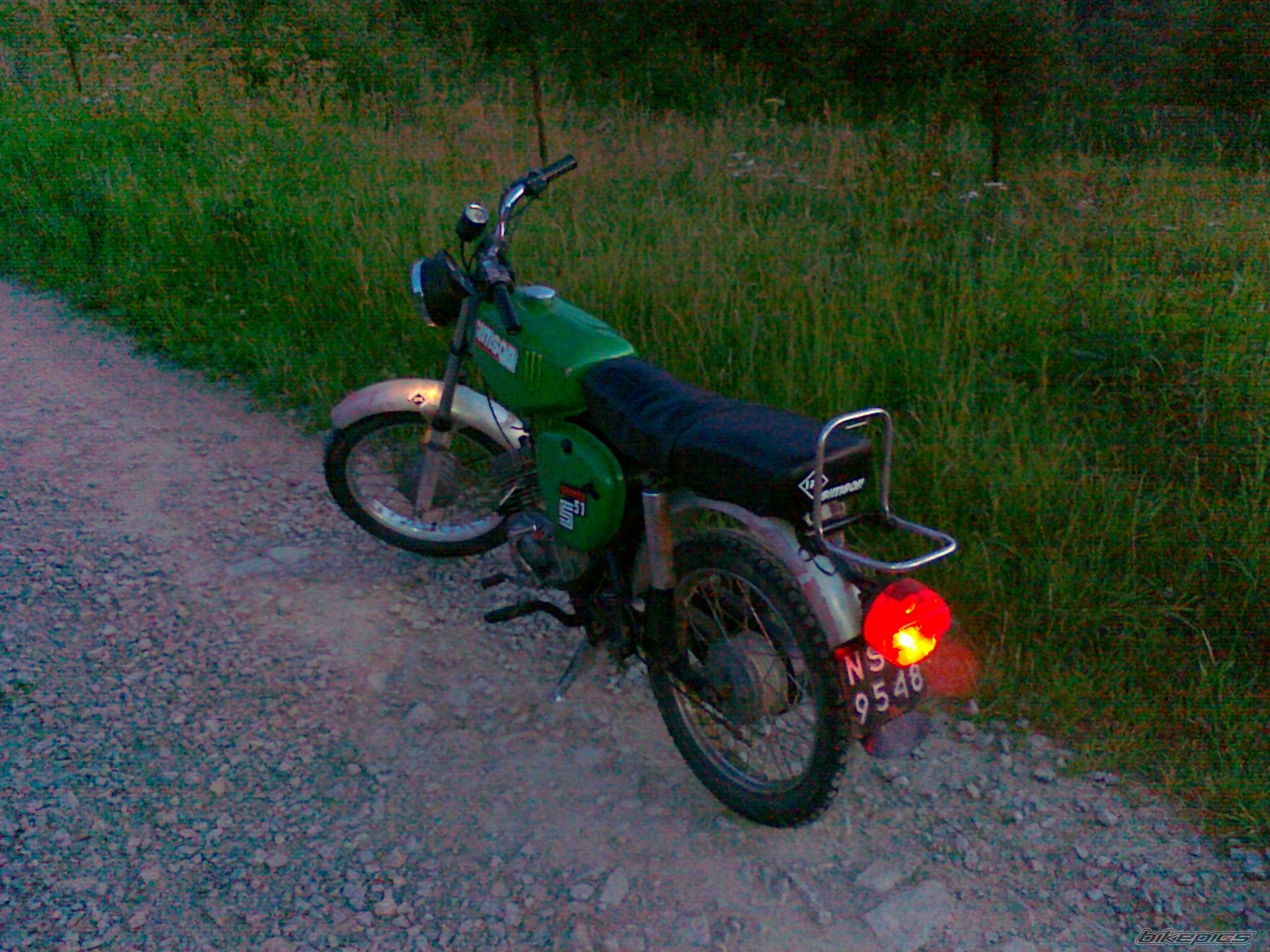 Photo 2432656