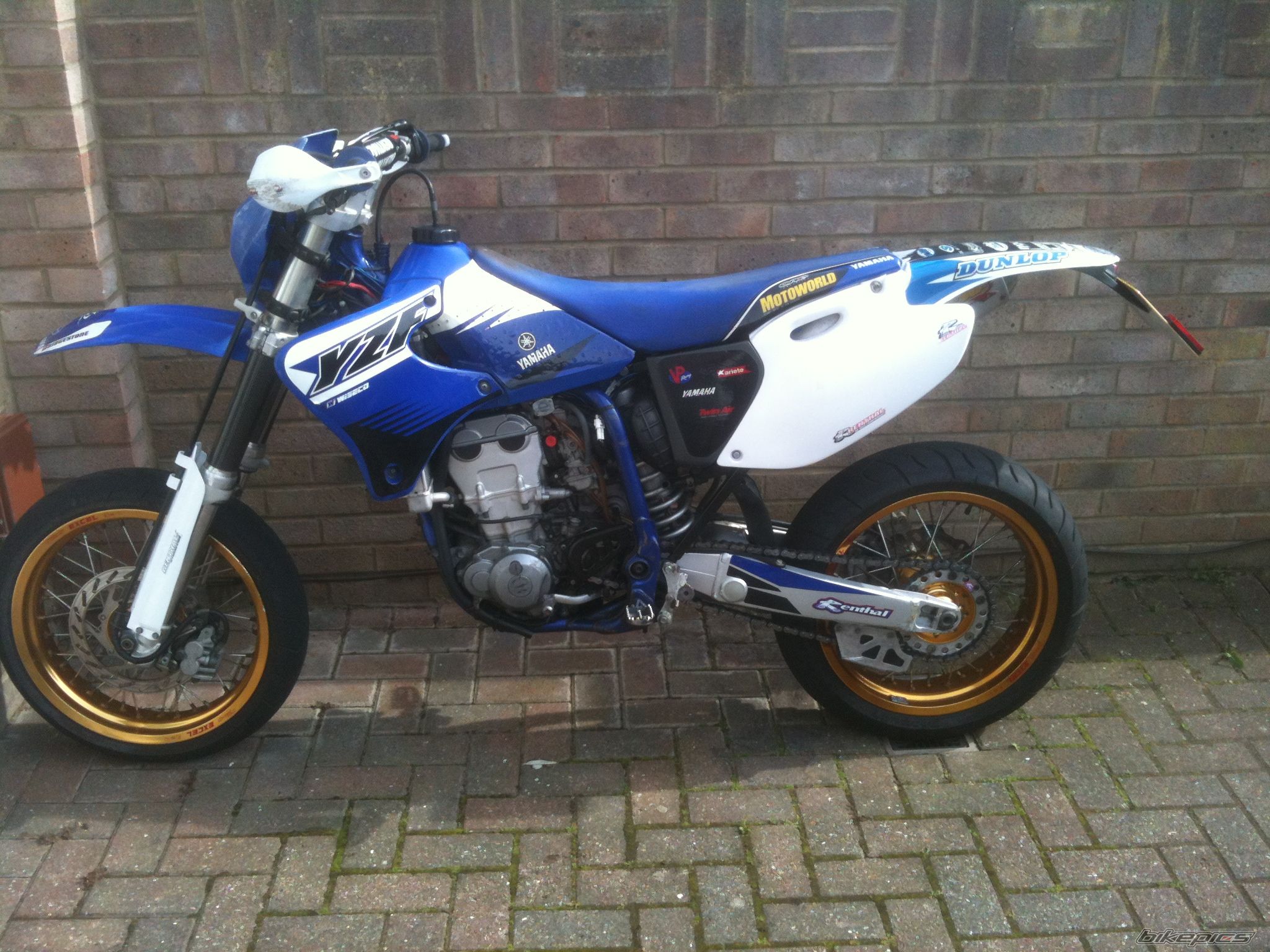 Photo 2432835