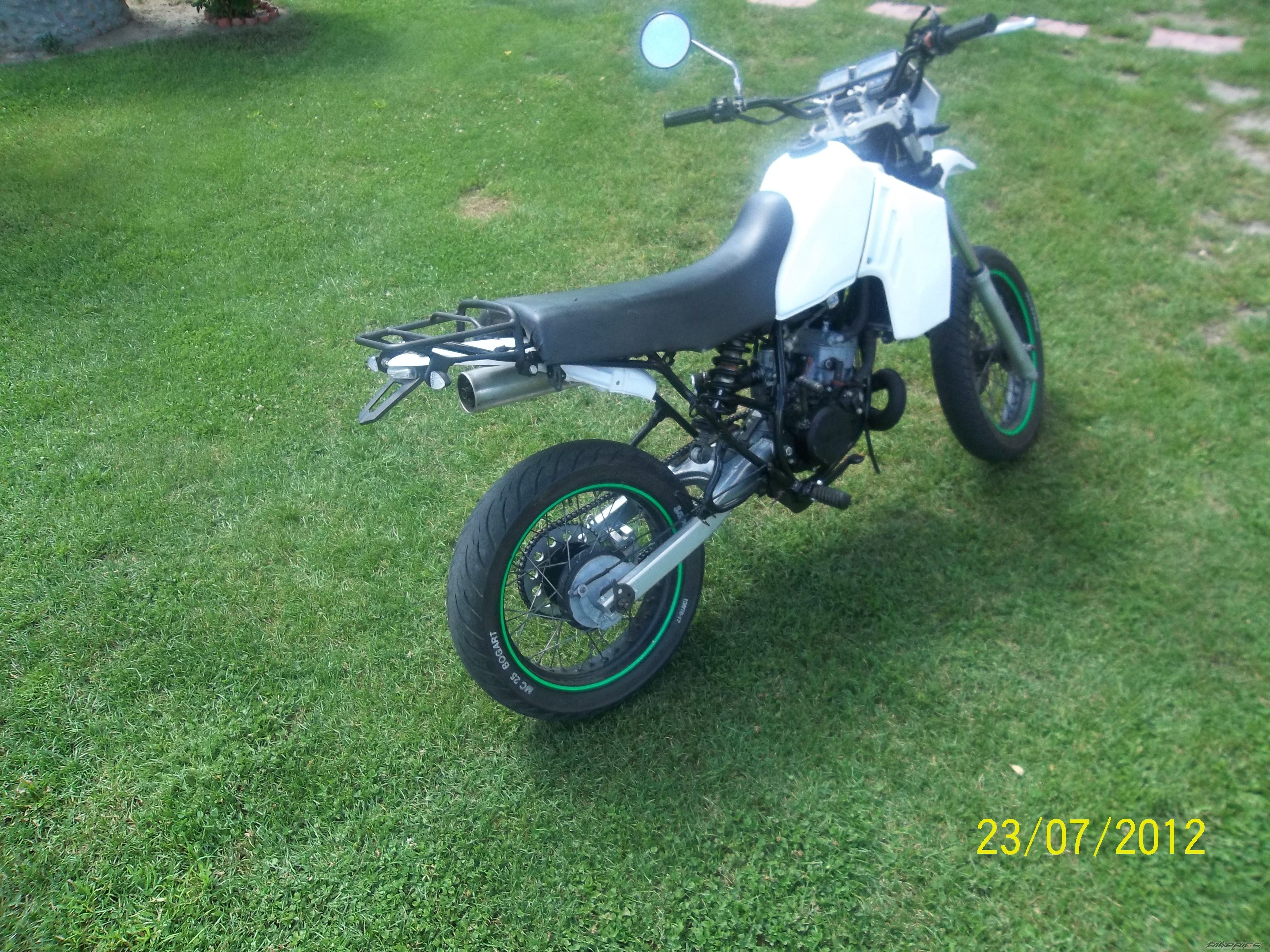 Photo 2432879