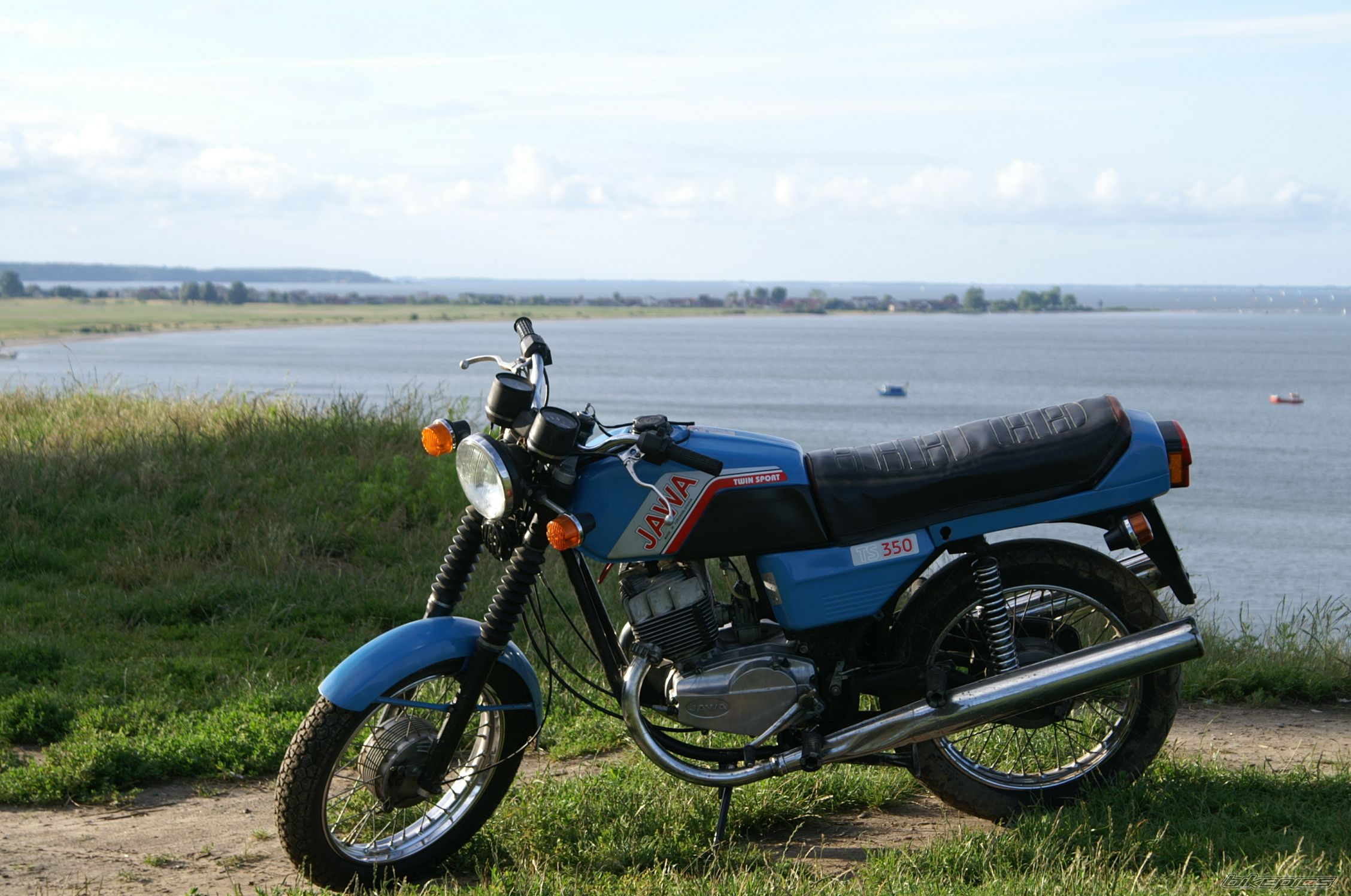 Photo 2433609