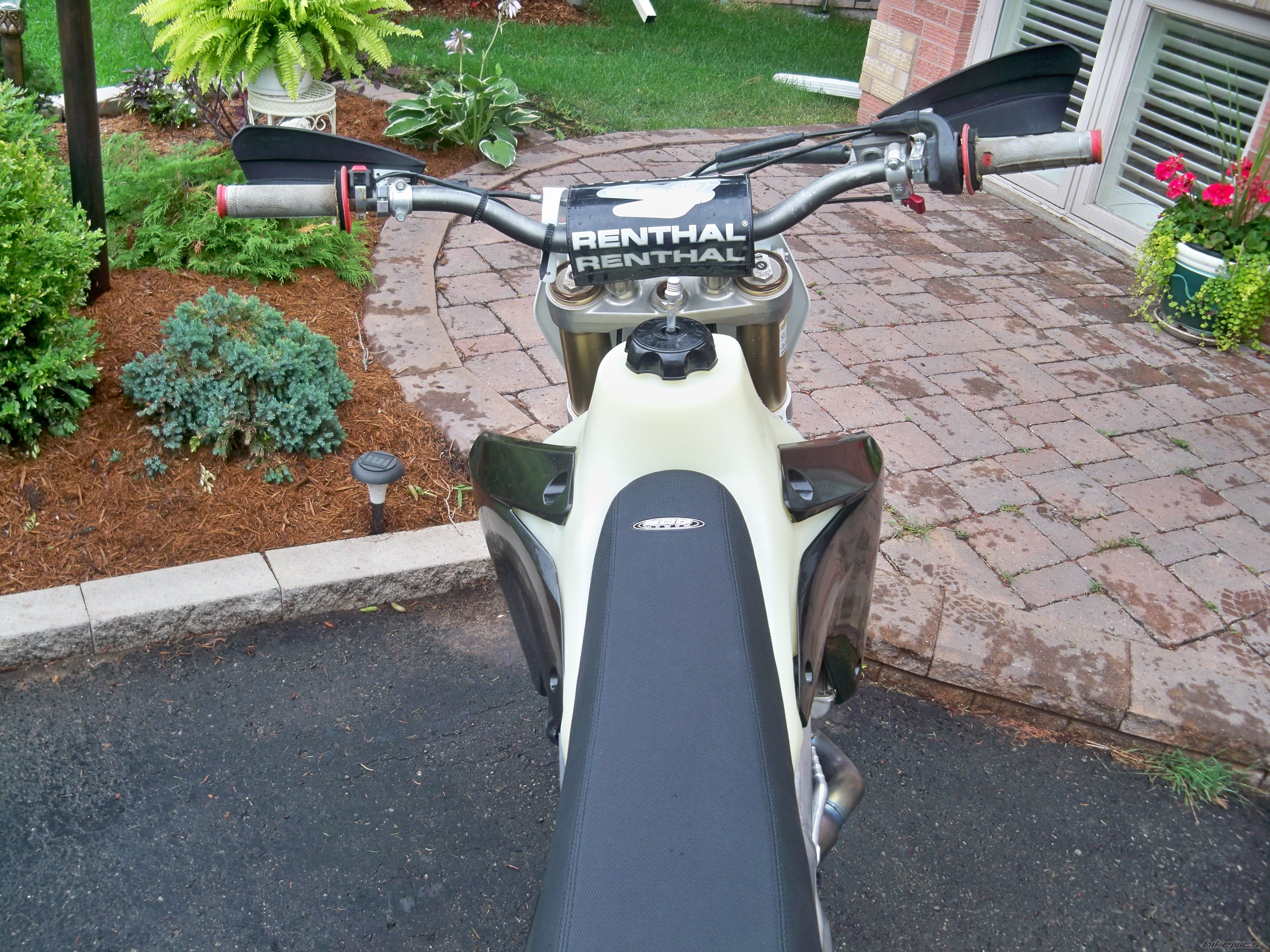 Photo 2433785