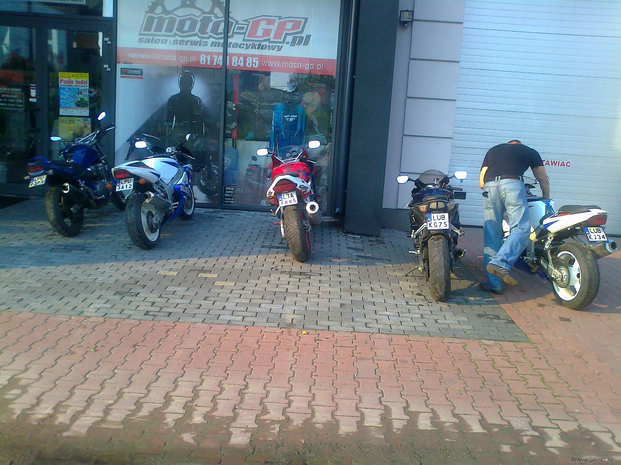 Photo 2433805