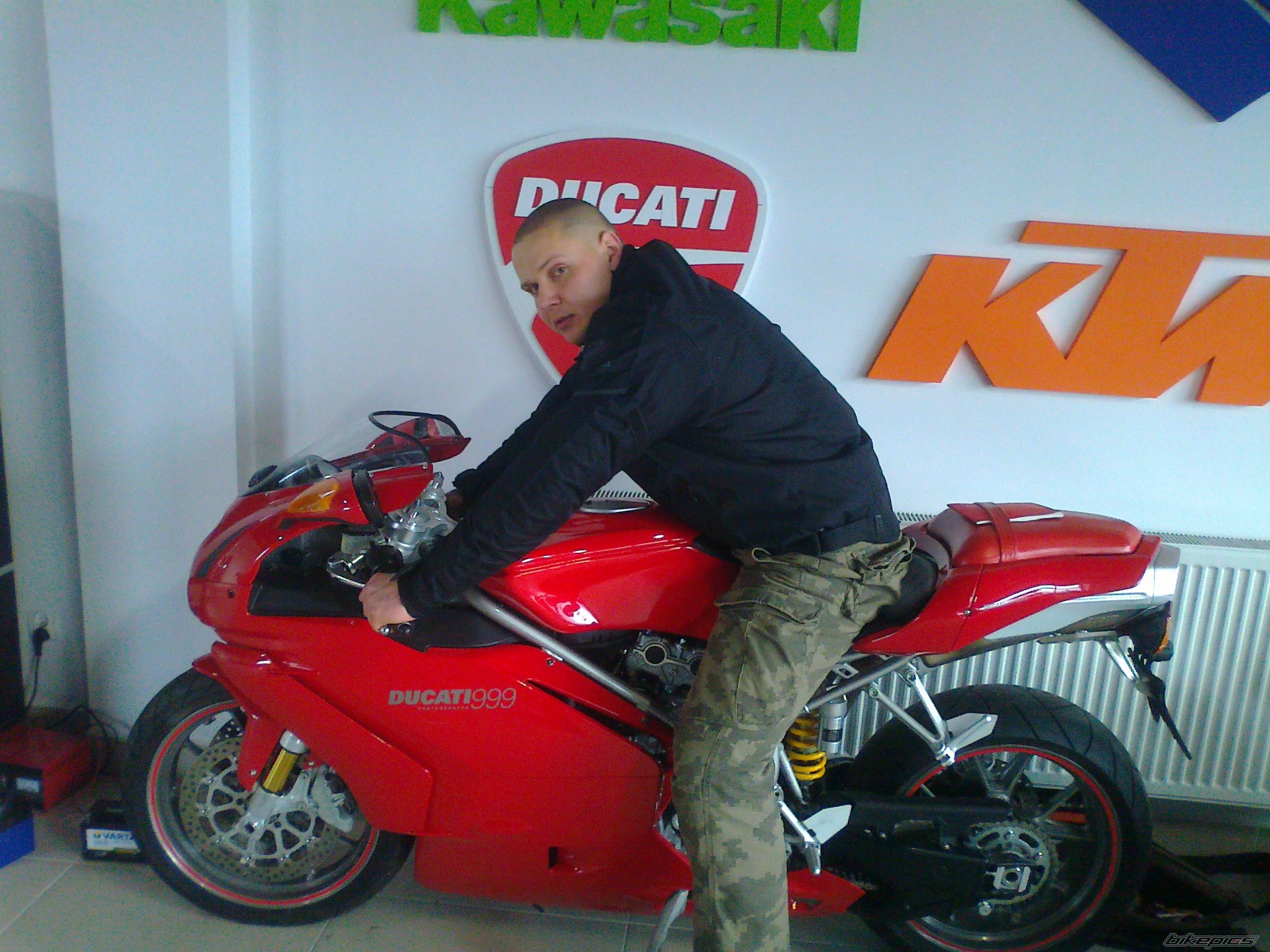 Photo 2433831