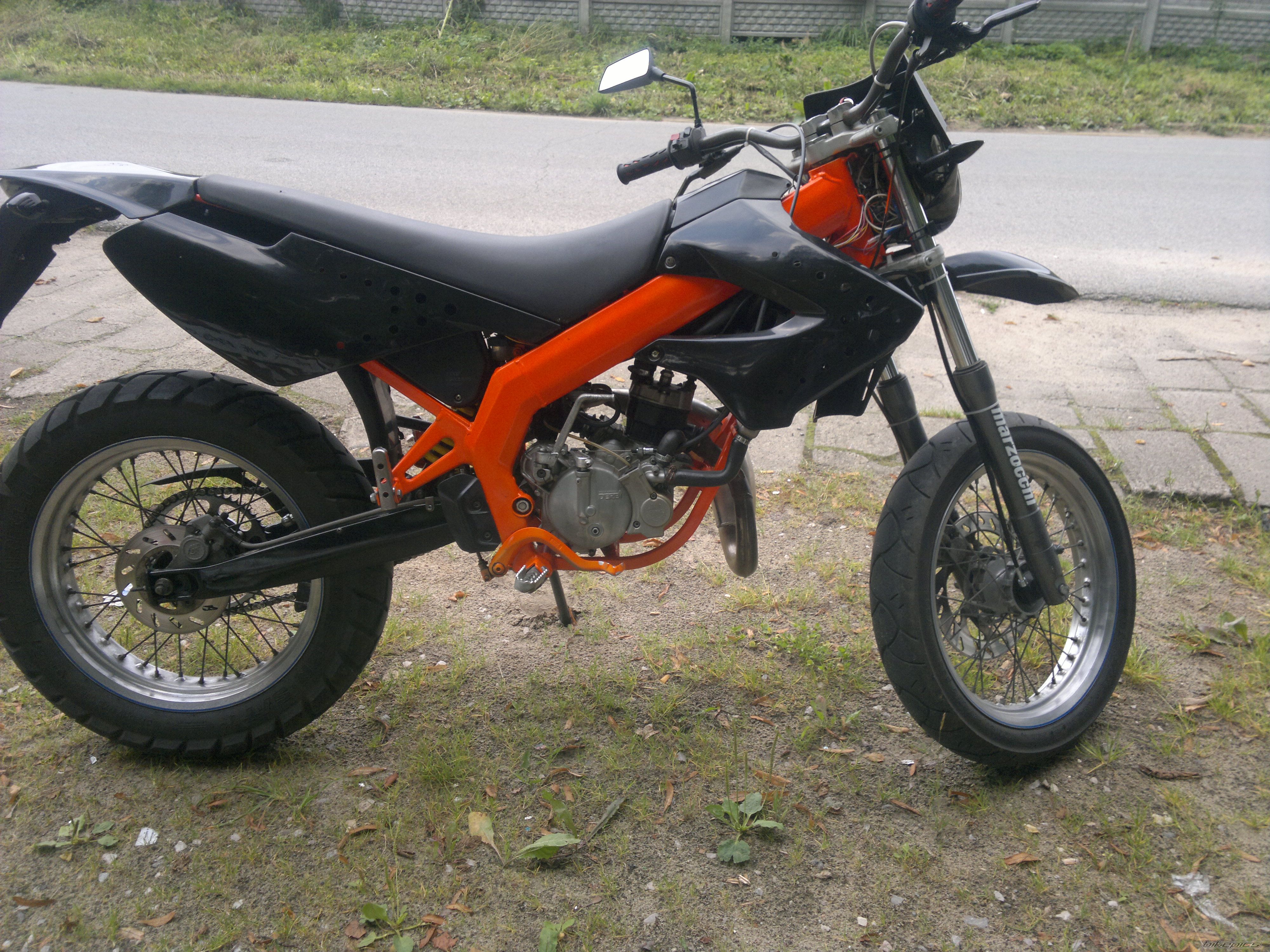 Photo 2433849
