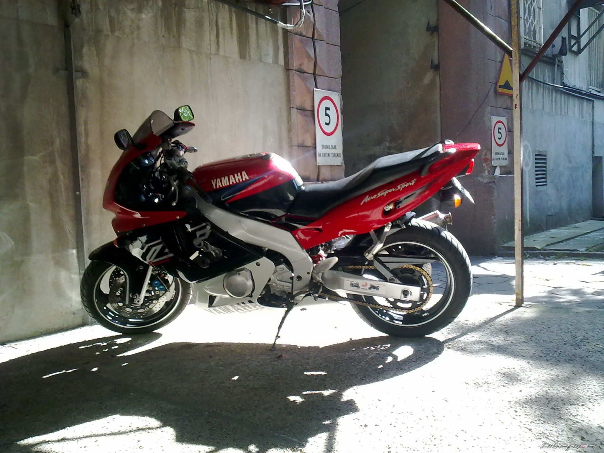 Photo 2433873