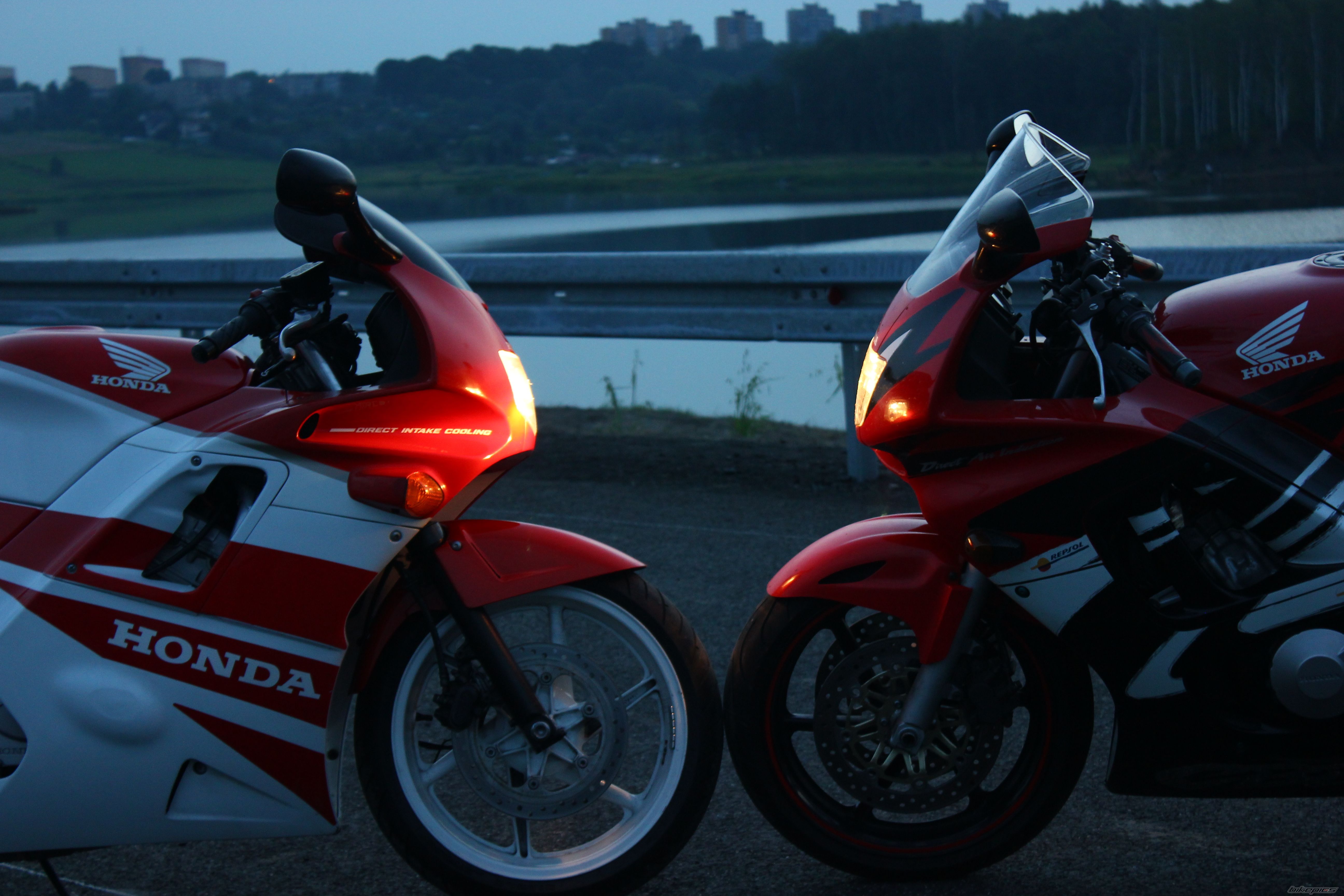 Photo 2434585