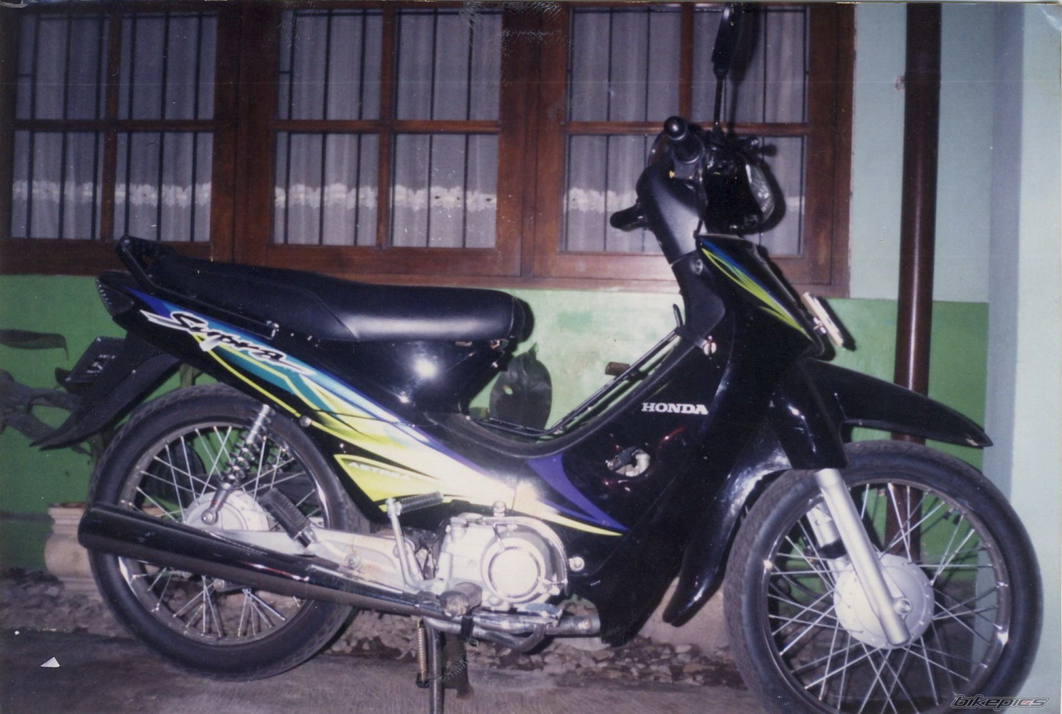 Photo 2434949