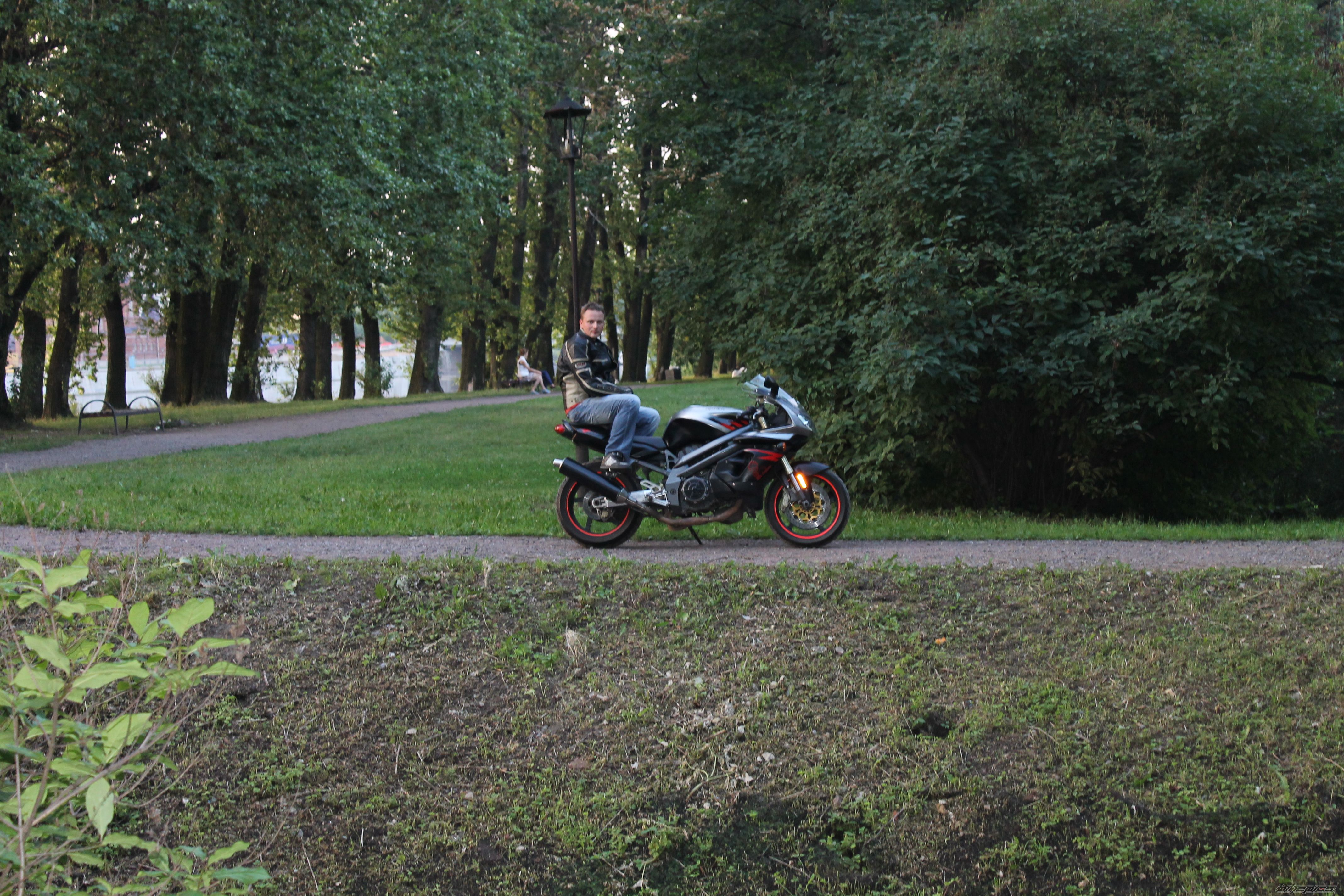 Photo 2435147