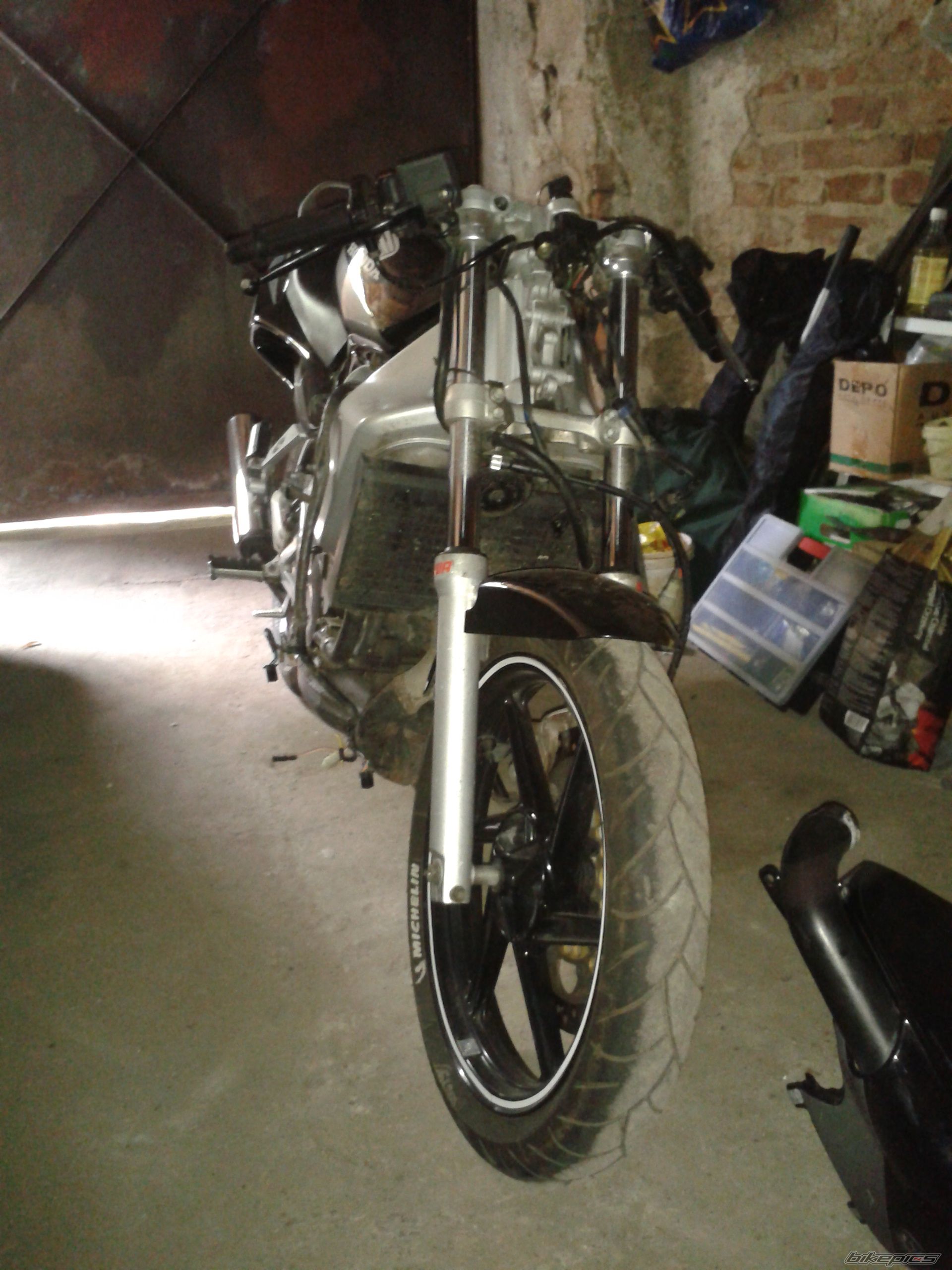 Photo 2435376