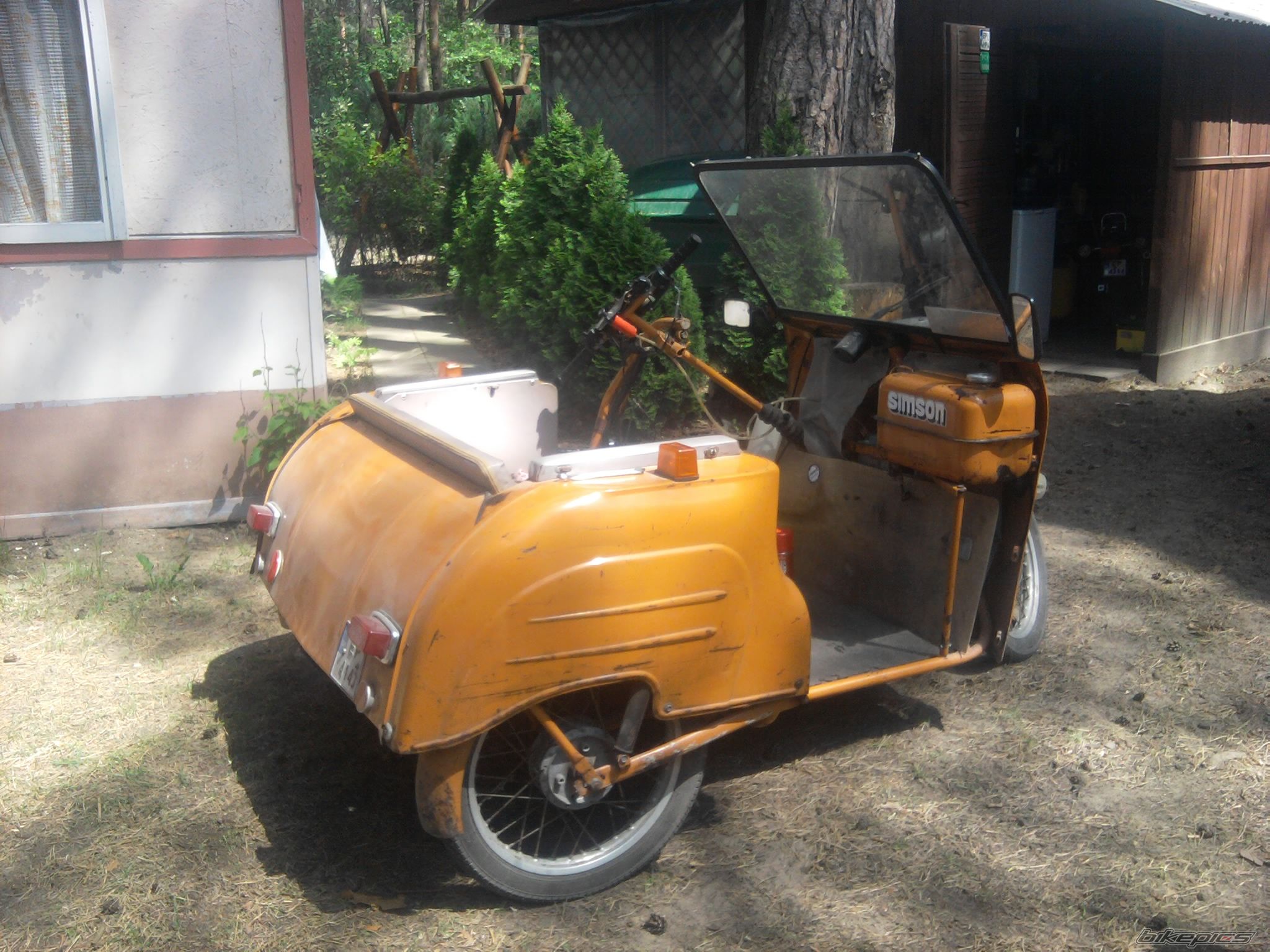 Photo 2435779