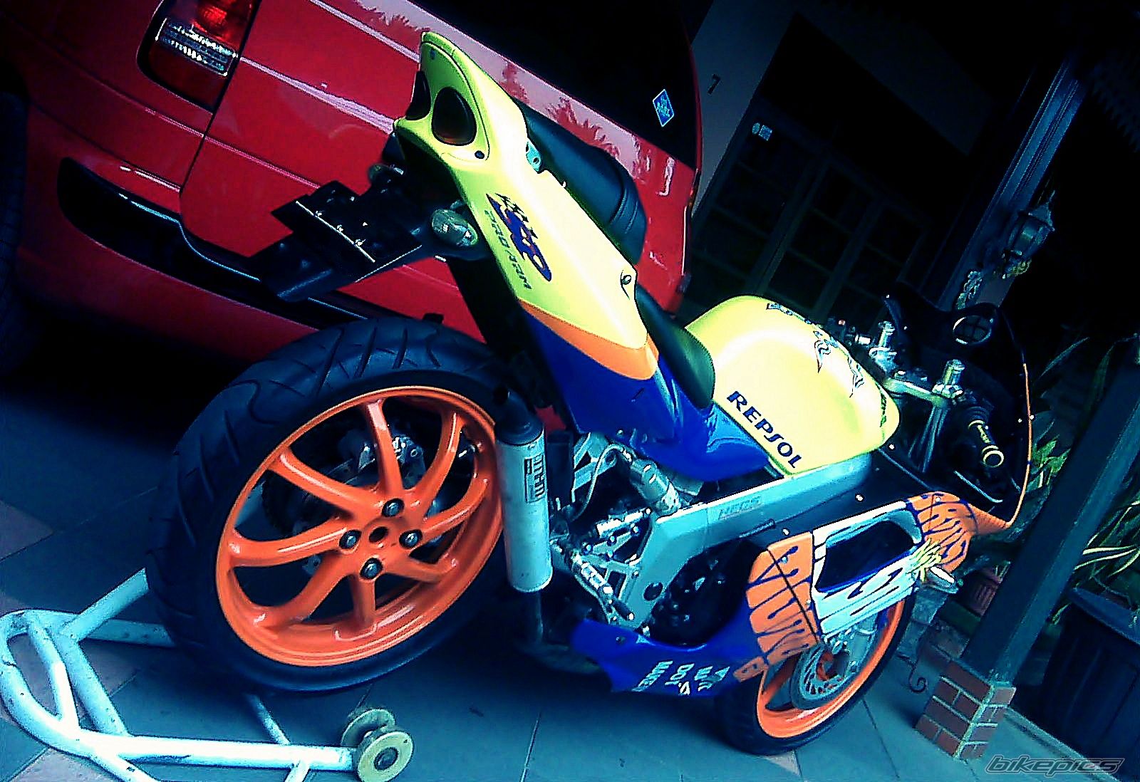 Photo 2435848