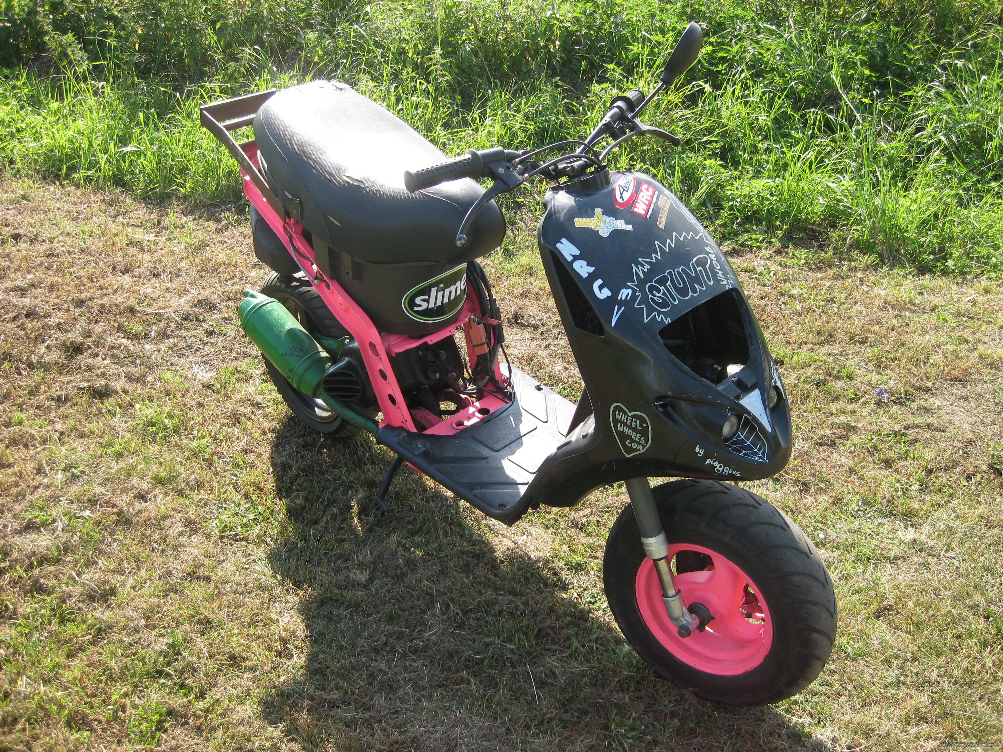 Photo 2436089