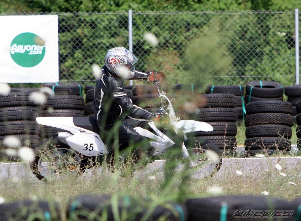 Photo 2436224