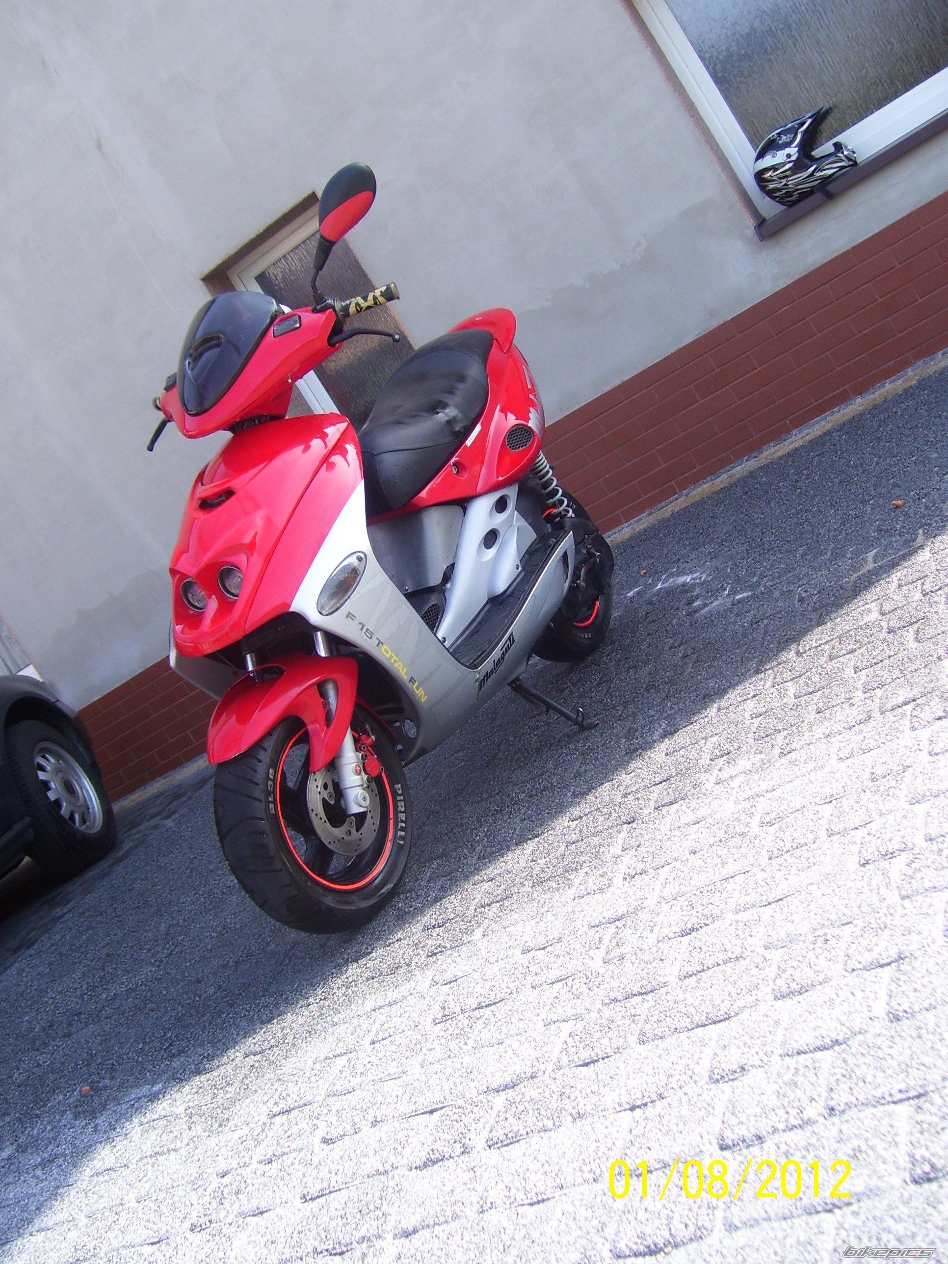 Photo 2436373