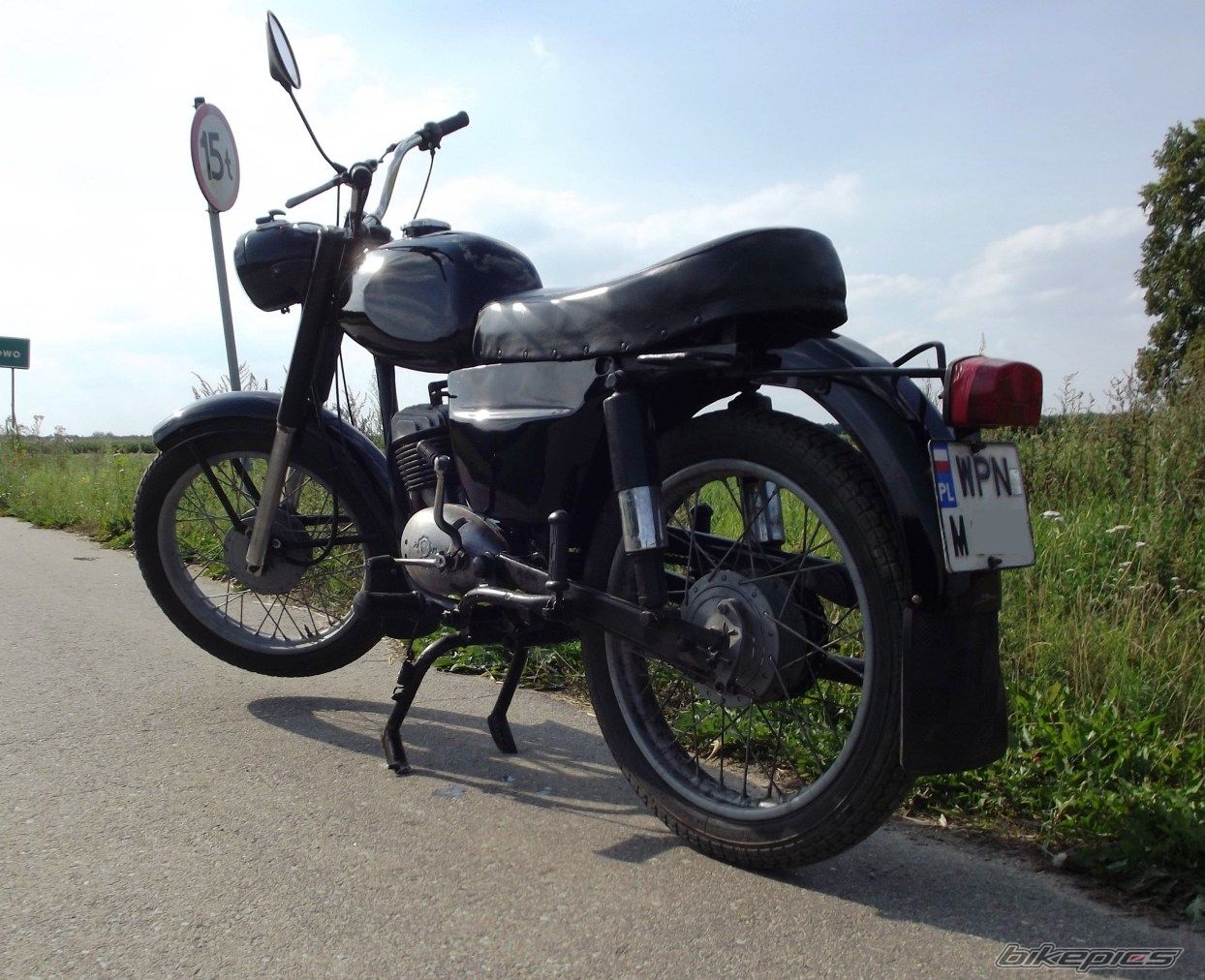 Photo 2436441