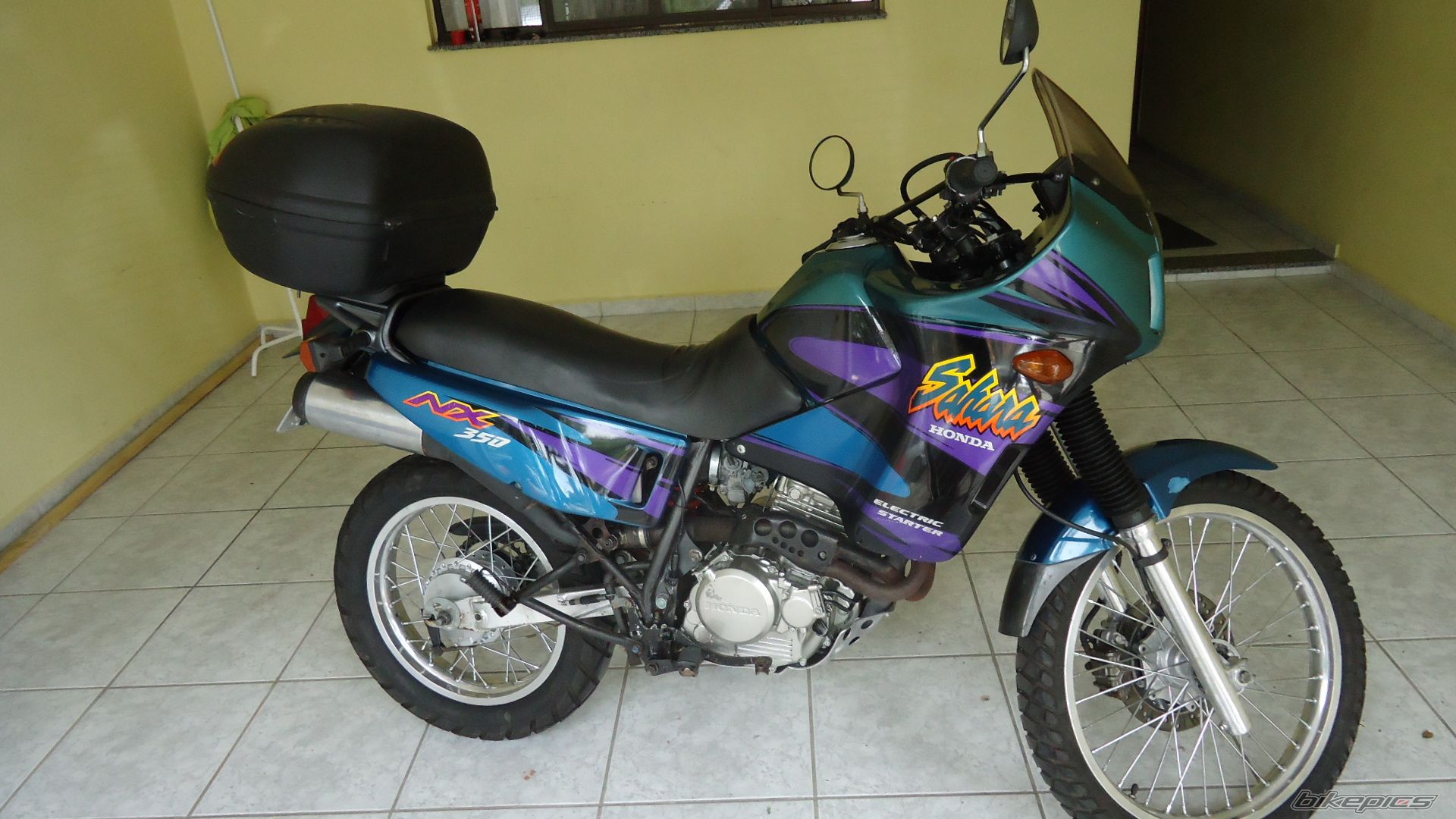 Photo 2436761