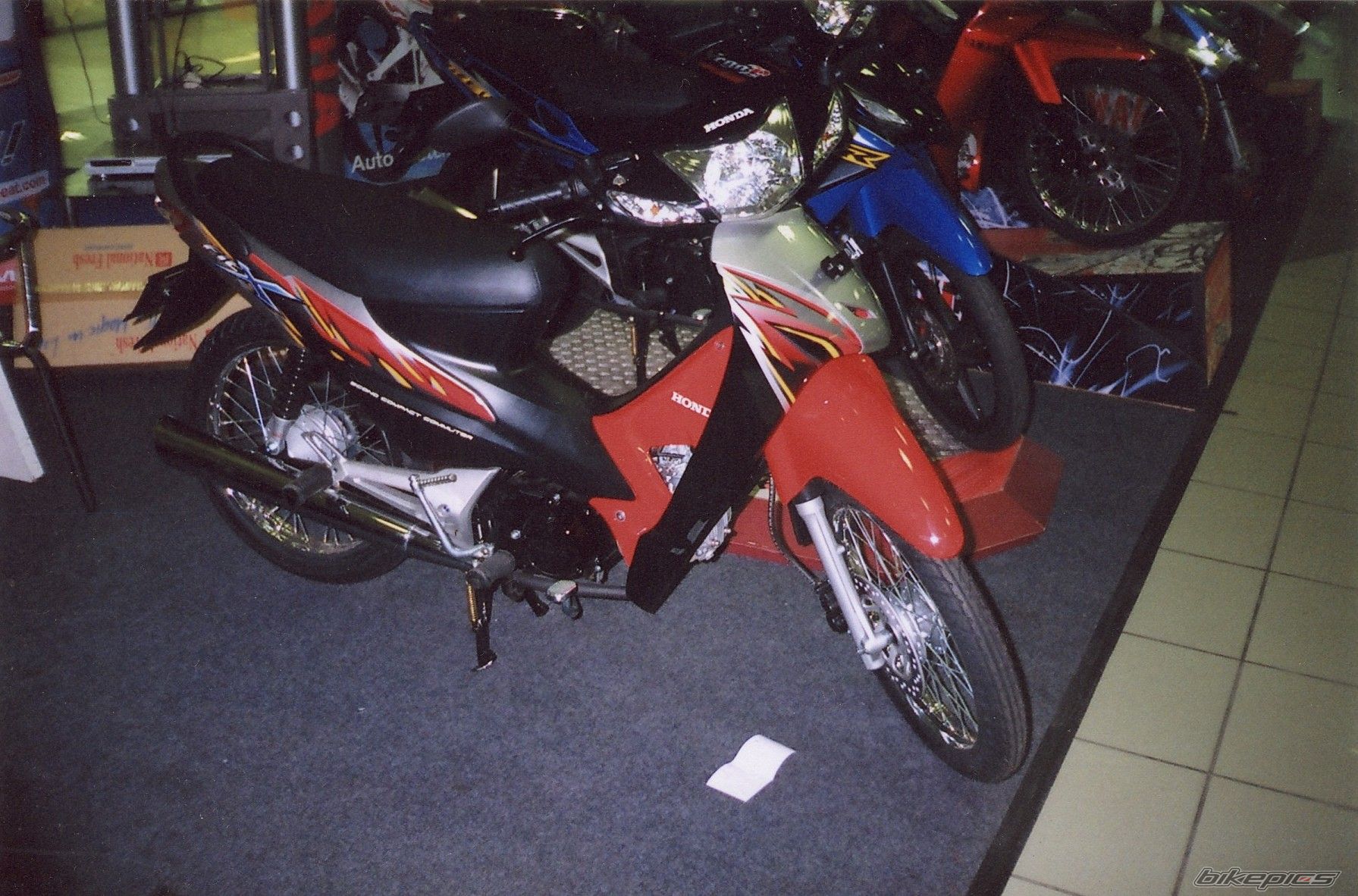 Photo 2436844