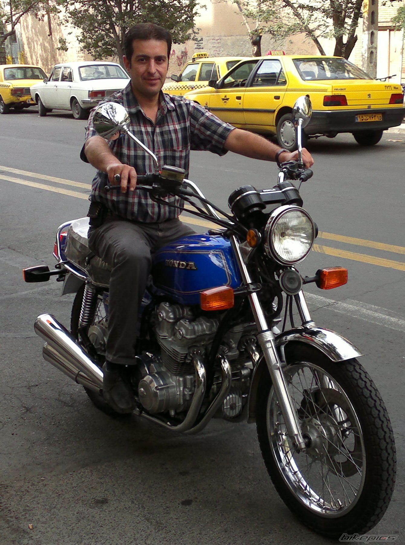 Photo 2437069