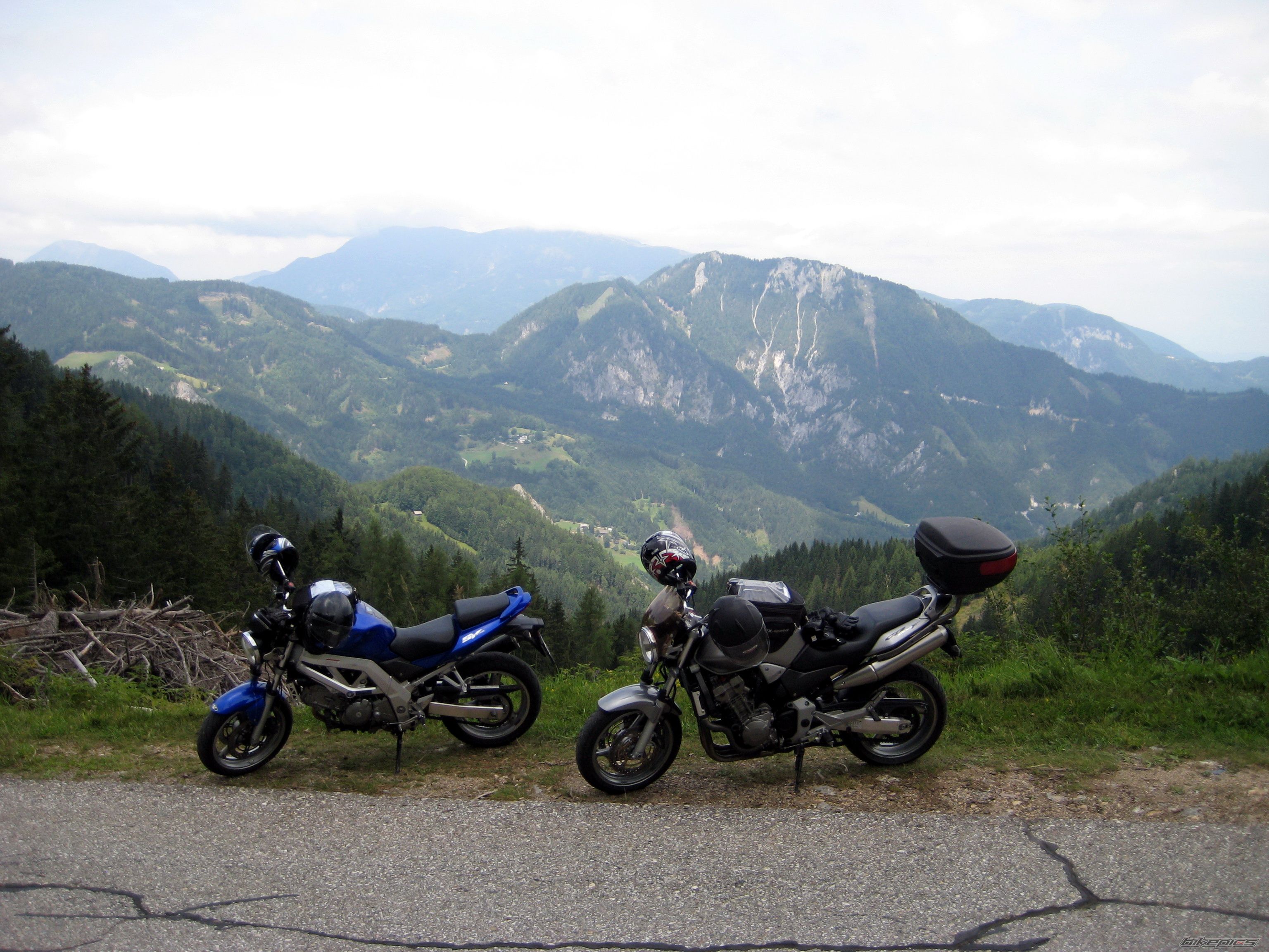 Photo 2437131