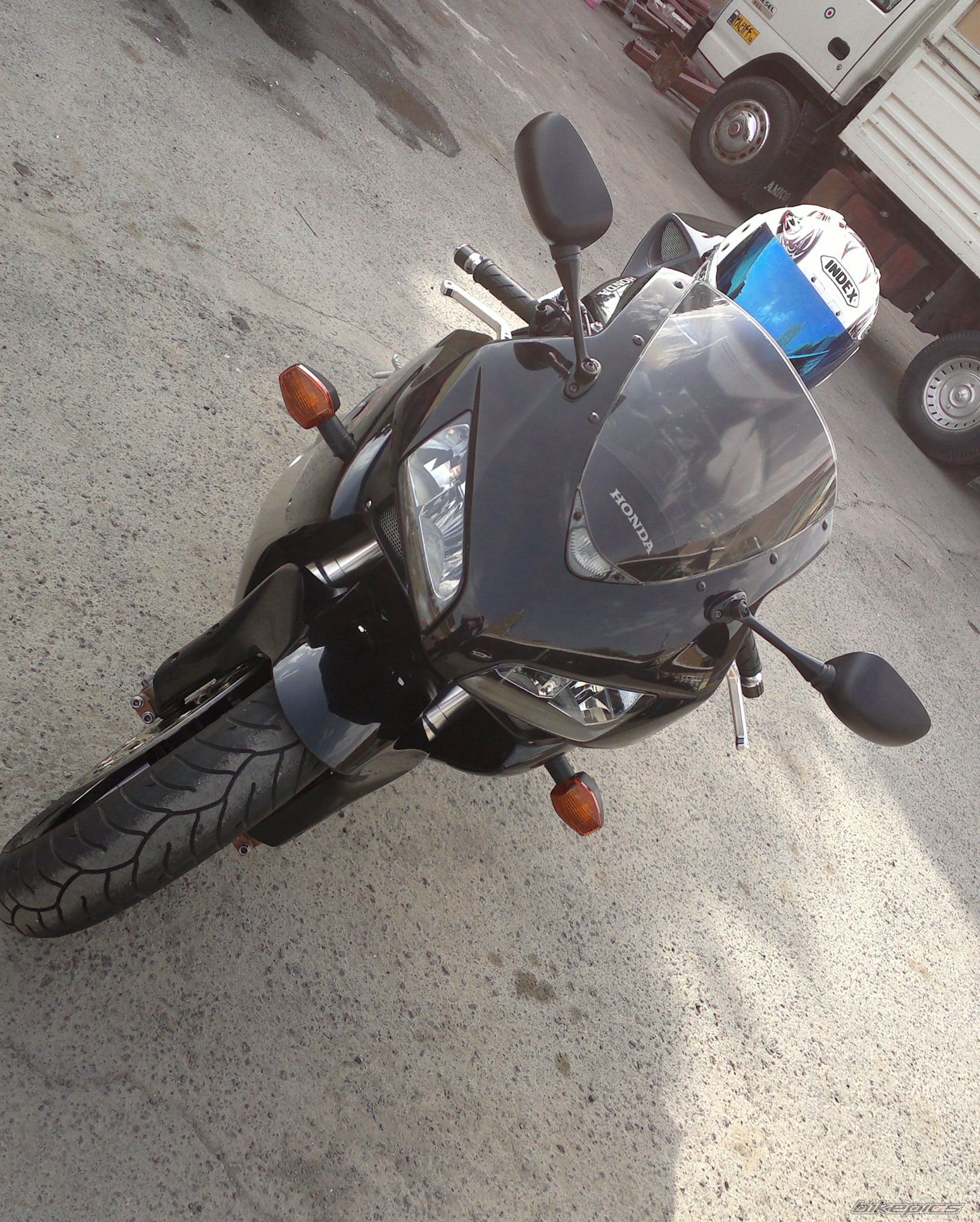 Photo 2437343