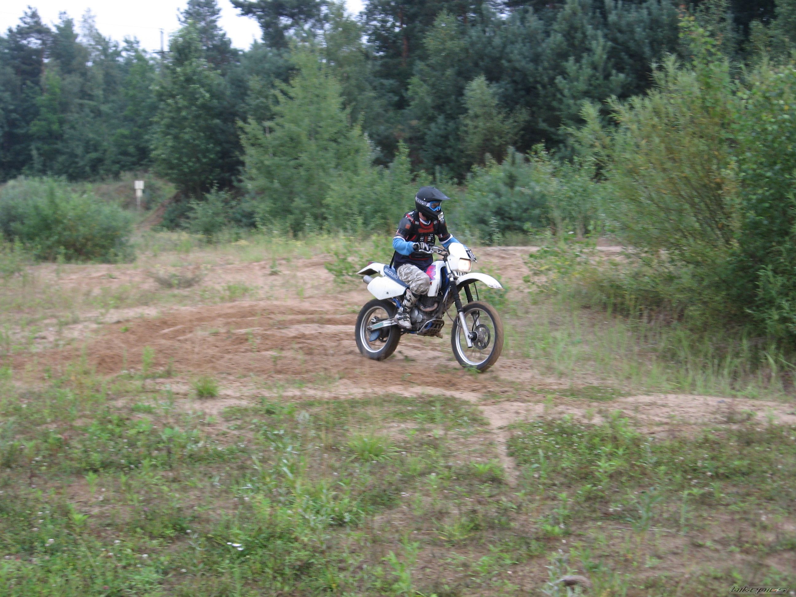 Photo 2437542