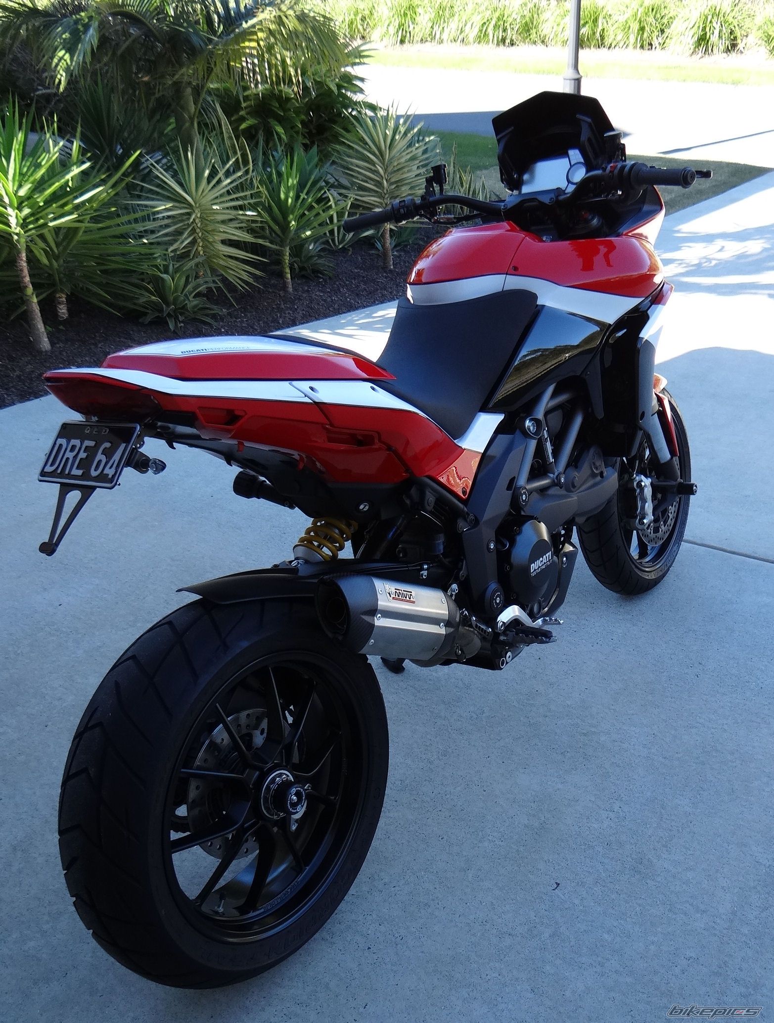 Photo 2437593