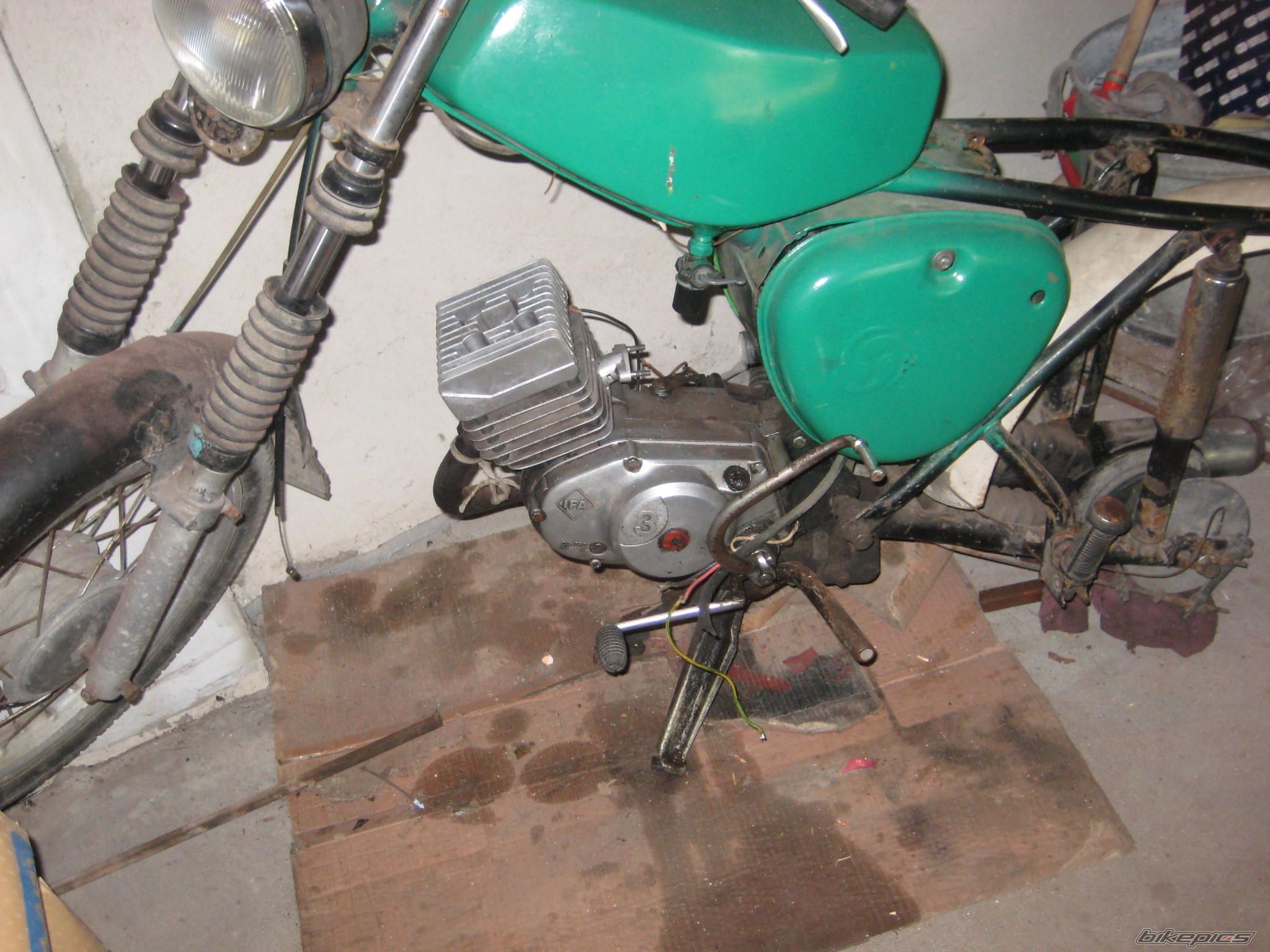 Photo 2437872