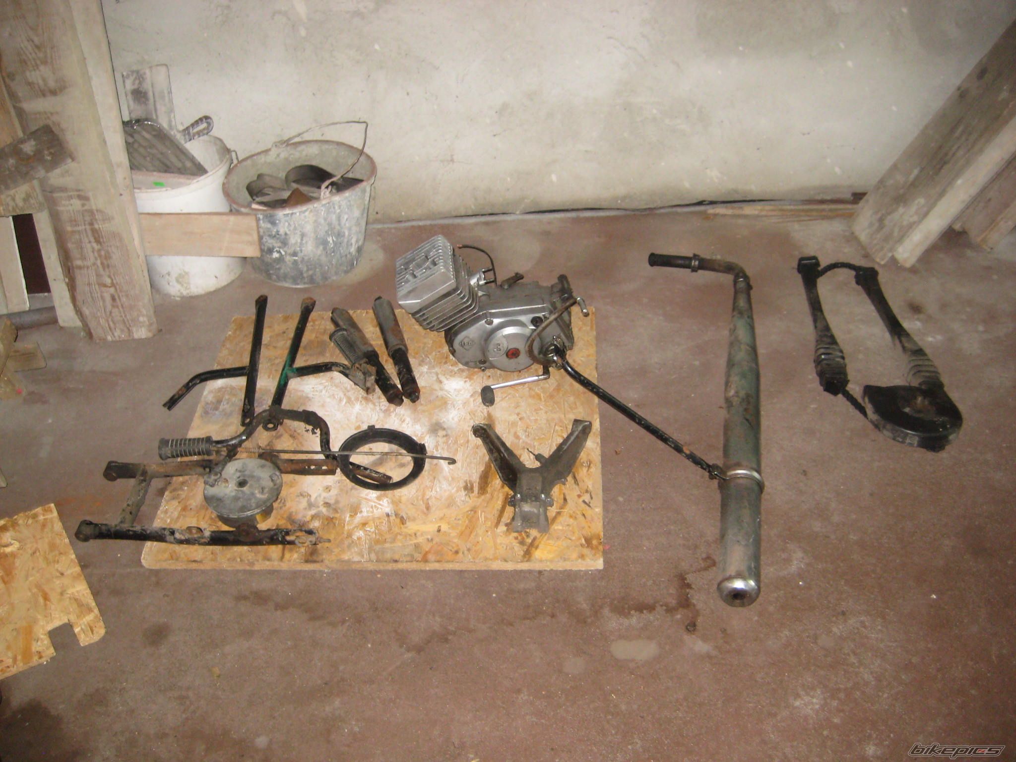 Photo 2437902