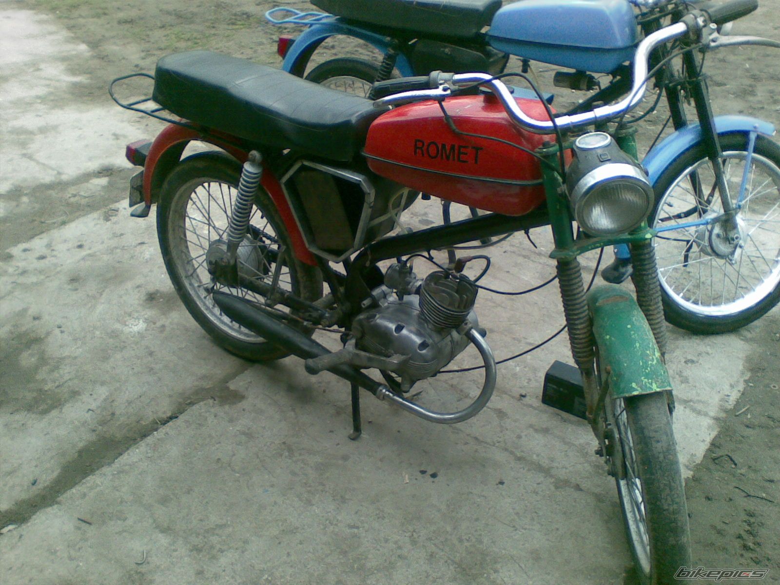 Photo 2438327